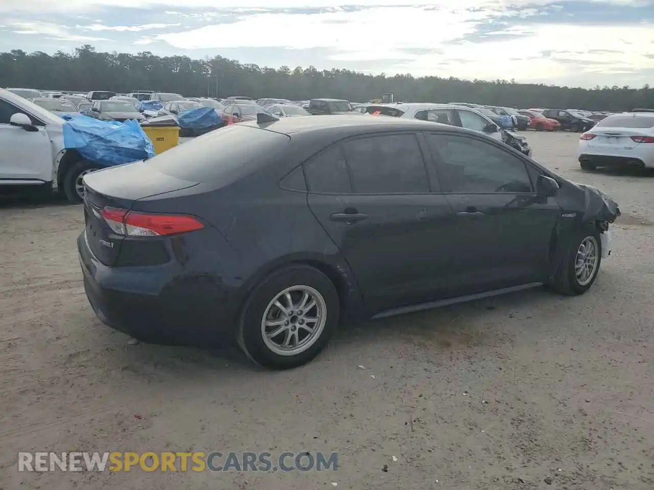 3 Photograph of a damaged car JTDEAMDE3MJ021862 TOYOTA COROLLA 2021