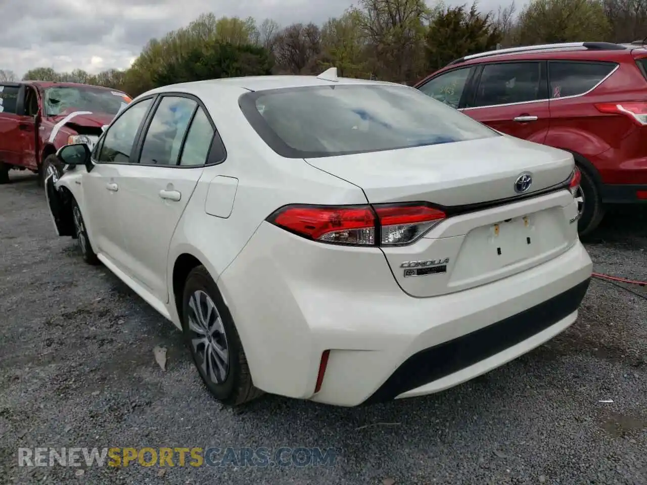 3 Photograph of a damaged car JTDEAMDE3MJ025264 TOYOTA COROLLA 2021