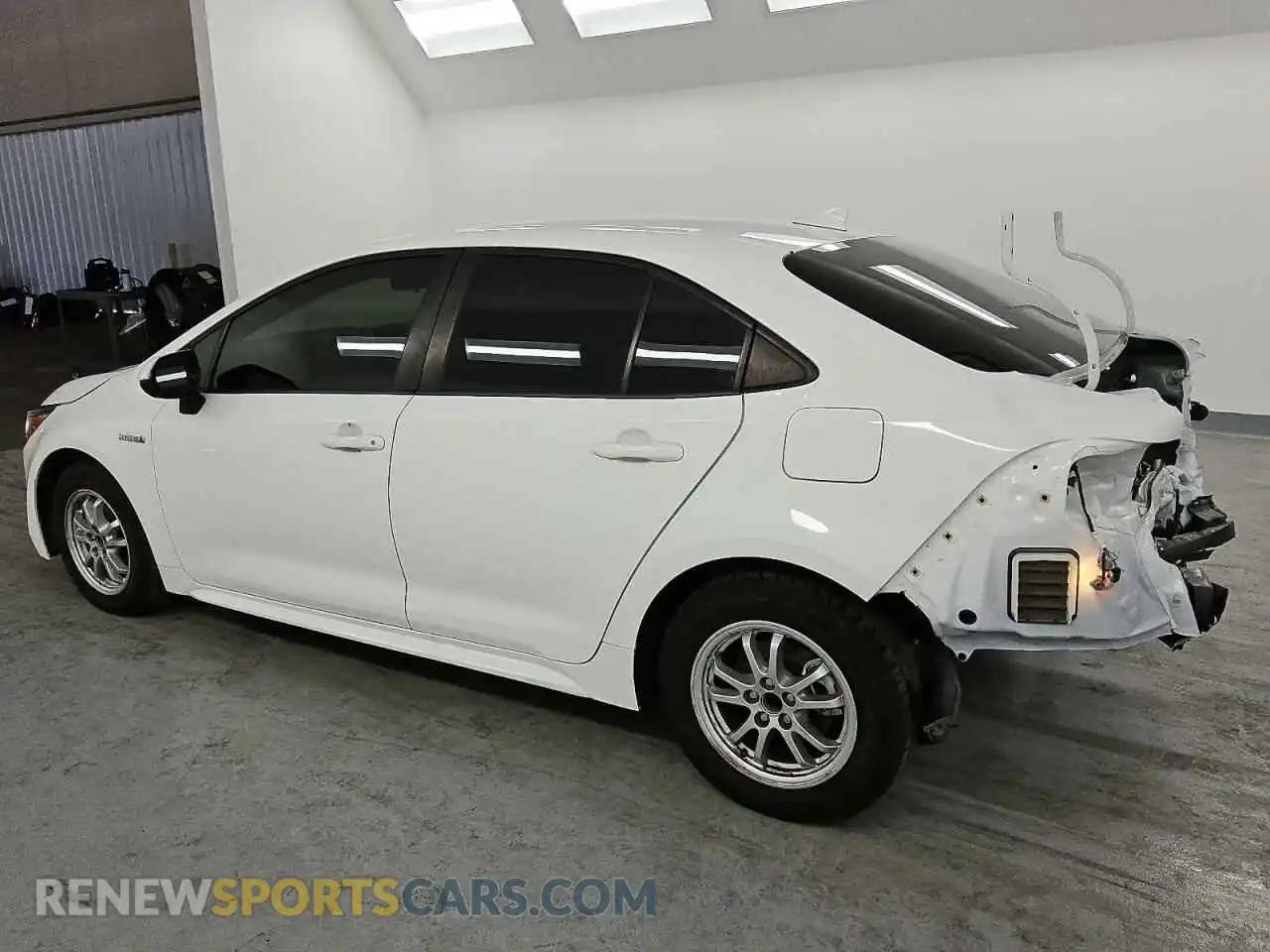 2 Photograph of a damaged car JTDEAMDE3MJ033753 TOYOTA COROLLA 2021