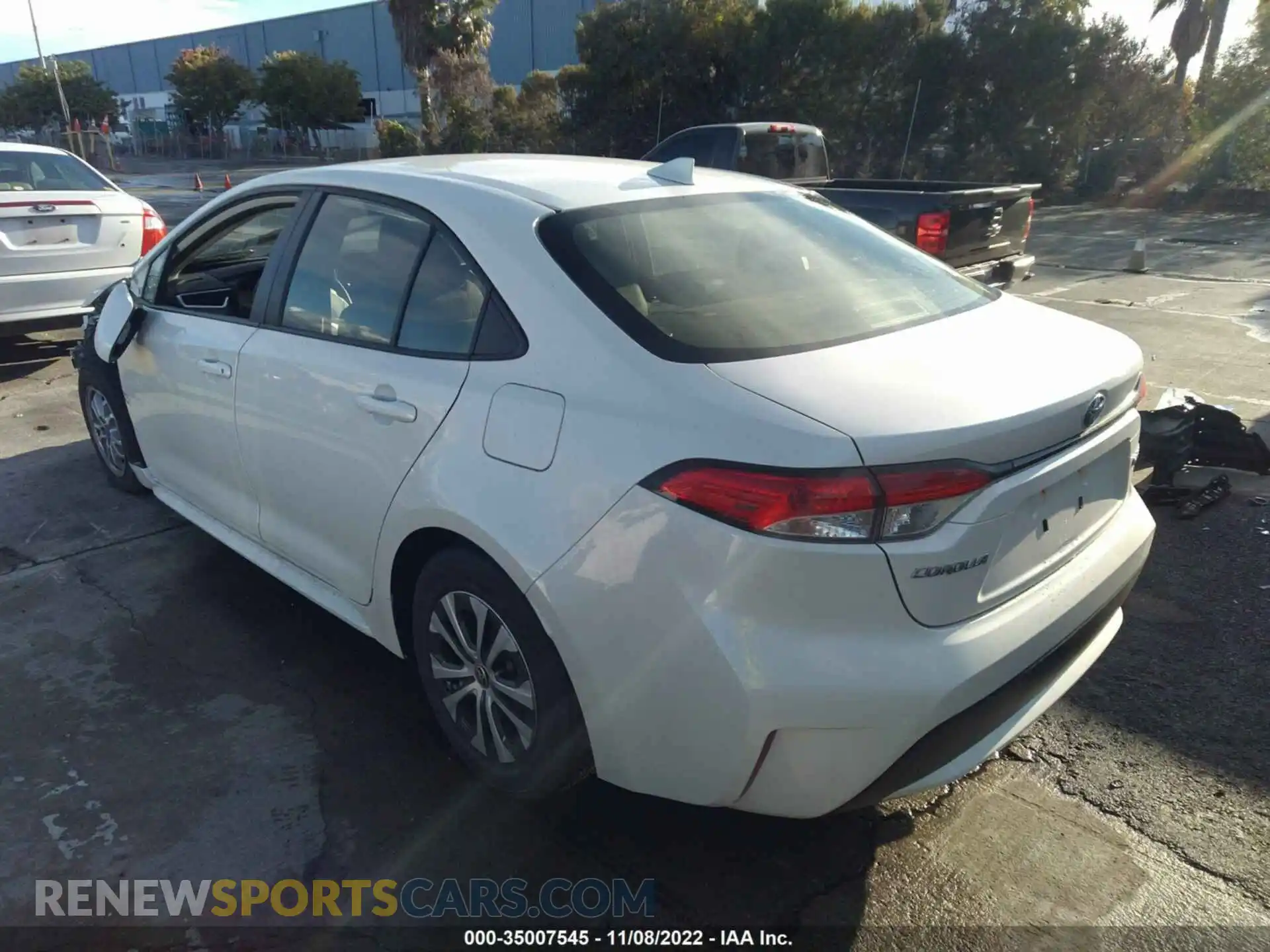 3 Photograph of a damaged car JTDEAMDE4MJ012684 TOYOTA COROLLA 2021