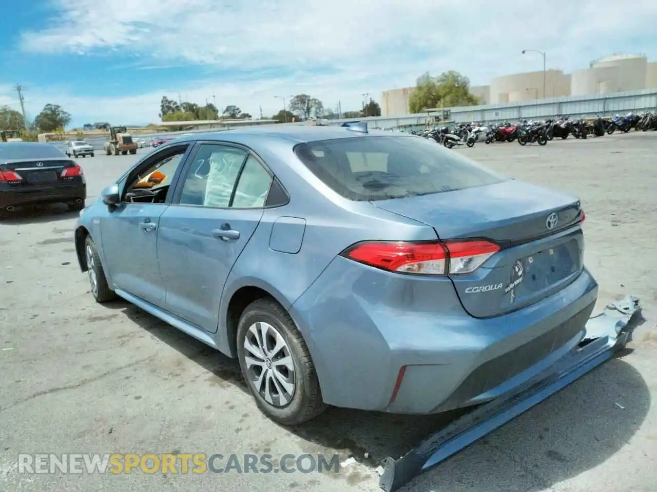 3 Photograph of a damaged car JTDEAMDE4MJ013656 TOYOTA COROLLA 2021