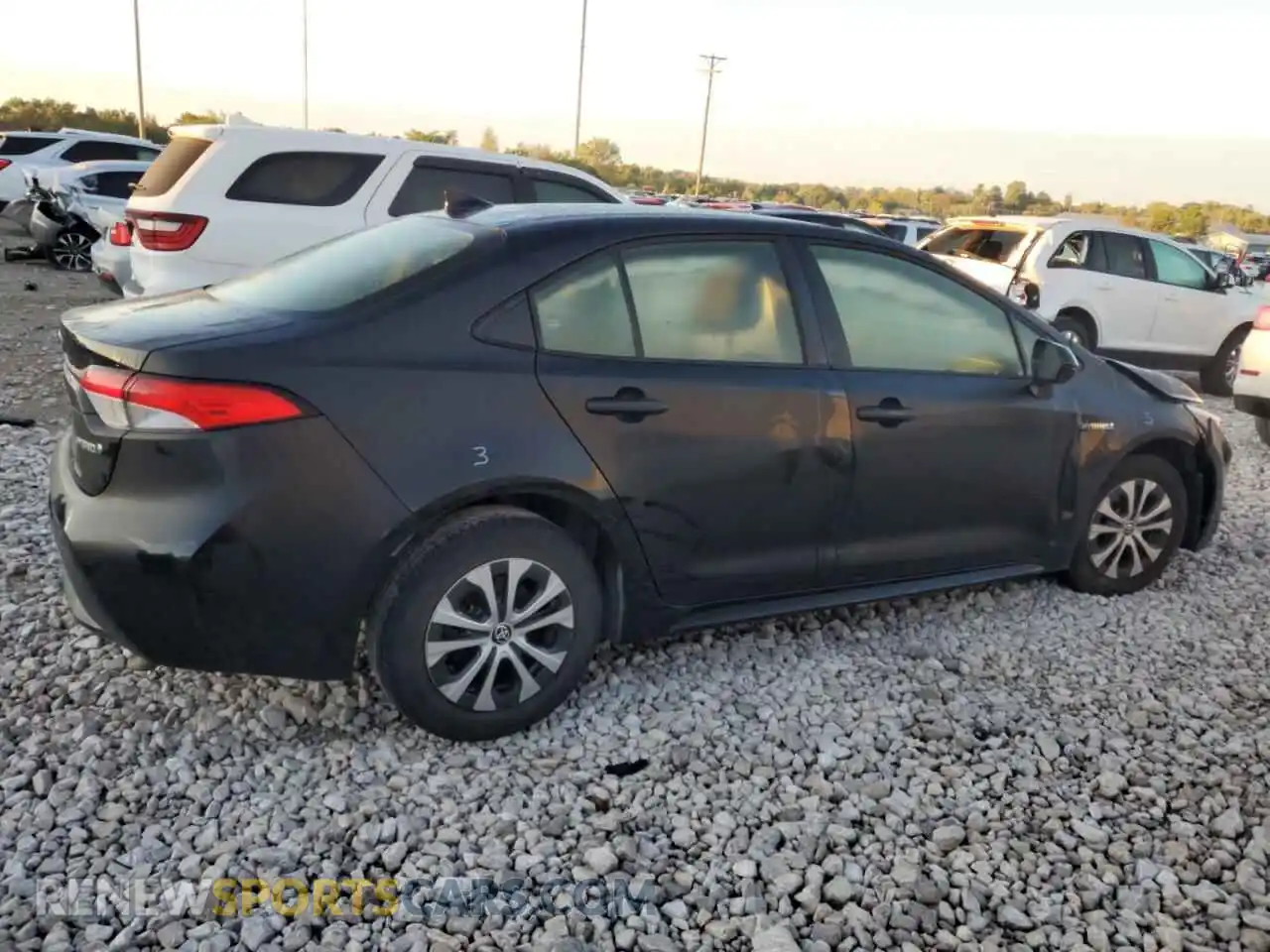 3 Photograph of a damaged car JTDEAMDE4MJ016265 TOYOTA COROLLA 2021