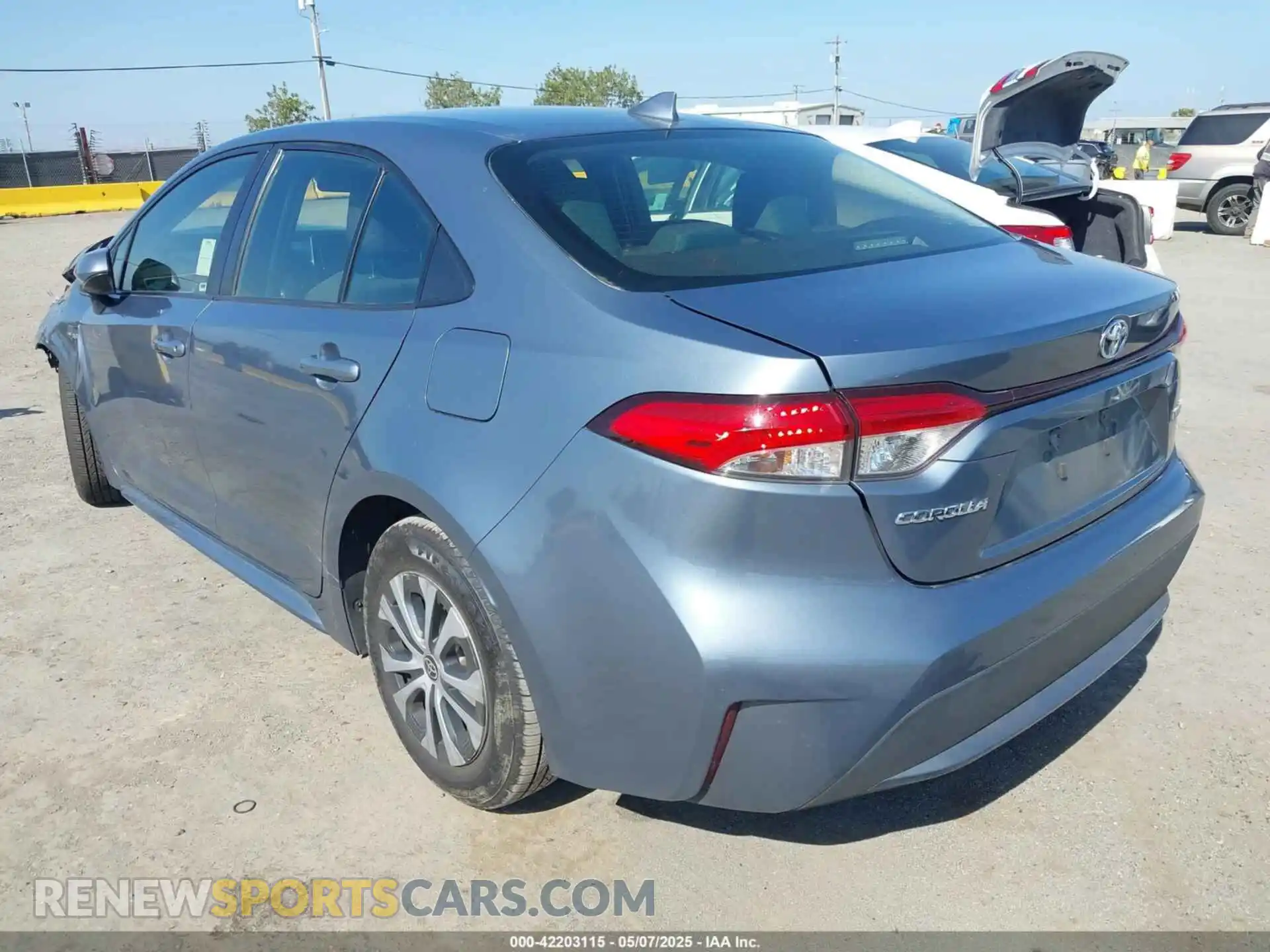 3 Photograph of a damaged car JTDEAMDE4MJ024253 TOYOTA COROLLA 2021
