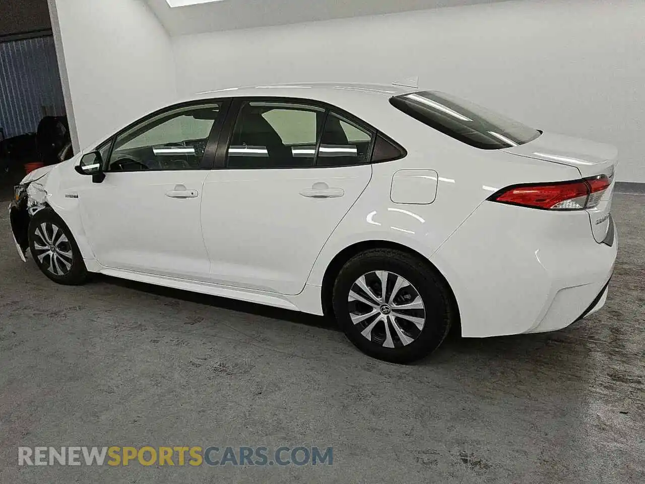 2 Photograph of a damaged car JTDEAMDE4MJ031493 TOYOTA COROLLA 2021
