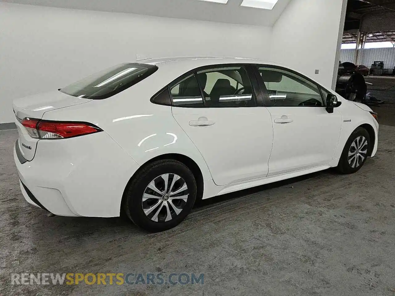 3 Photograph of a damaged car JTDEAMDE4MJ031493 TOYOTA COROLLA 2021
