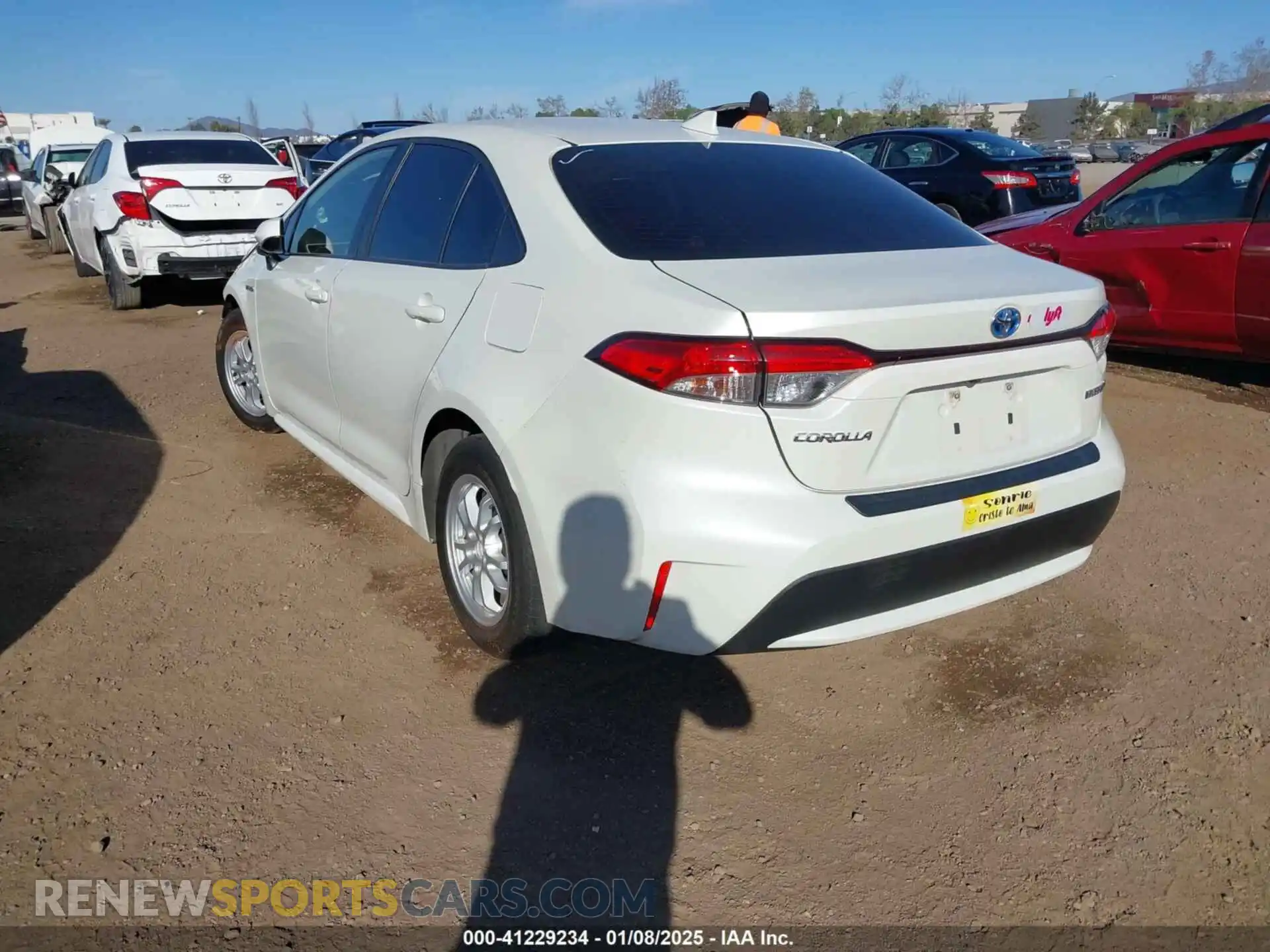 3 Photograph of a damaged car JTDEAMDE4MJ033003 TOYOTA COROLLA 2021