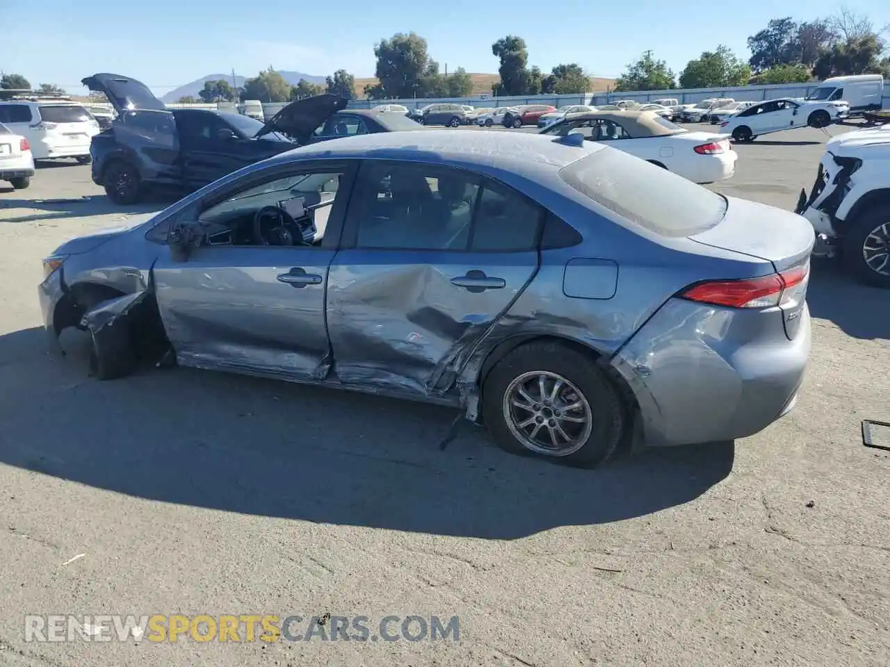2 Photograph of a damaged car JTDEAMDE5MJ015416 TOYOTA COROLLA 2021