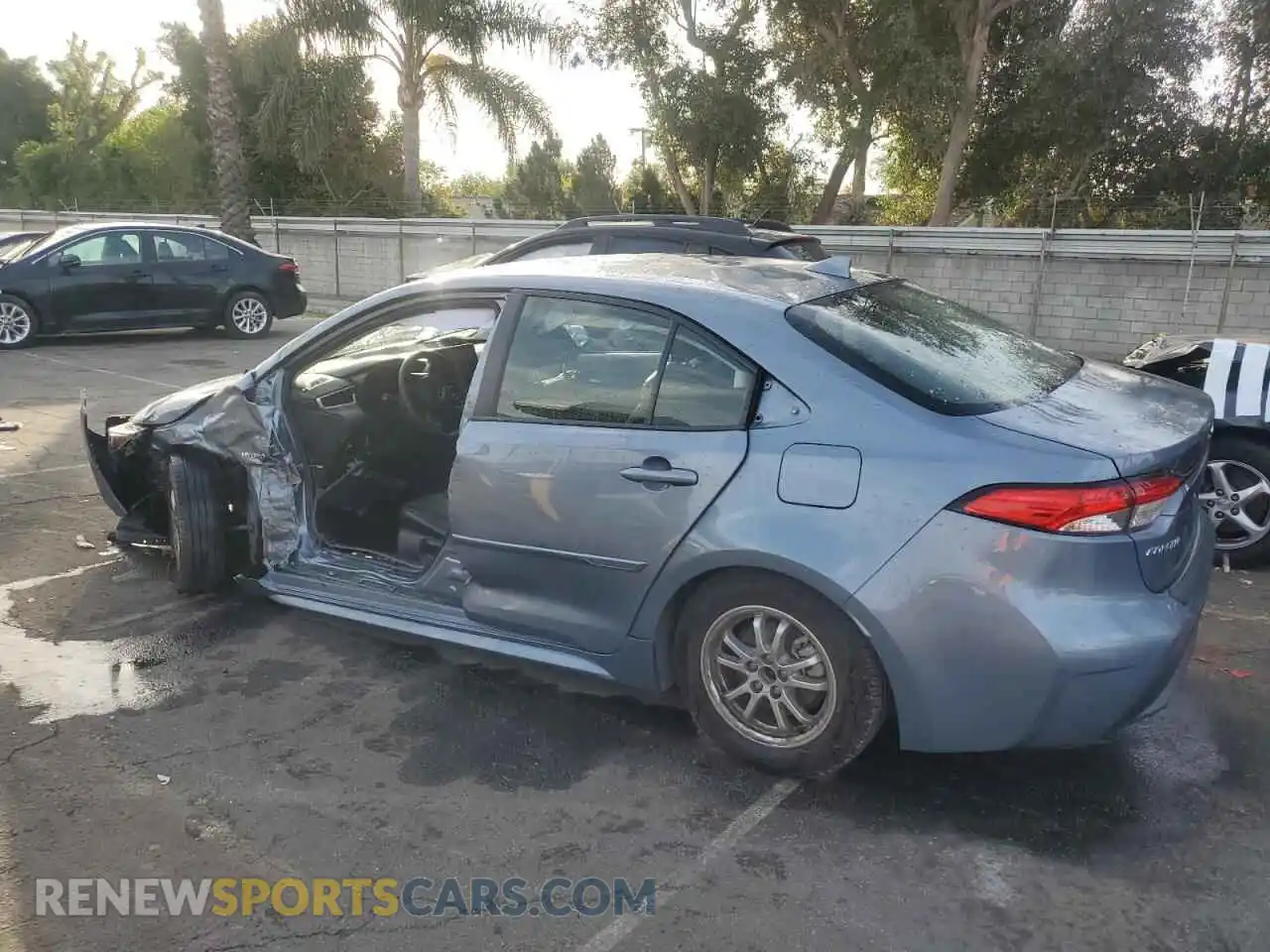 2 Photograph of a damaged car JTDEAMDE5MJ020437 TOYOTA COROLLA 2021