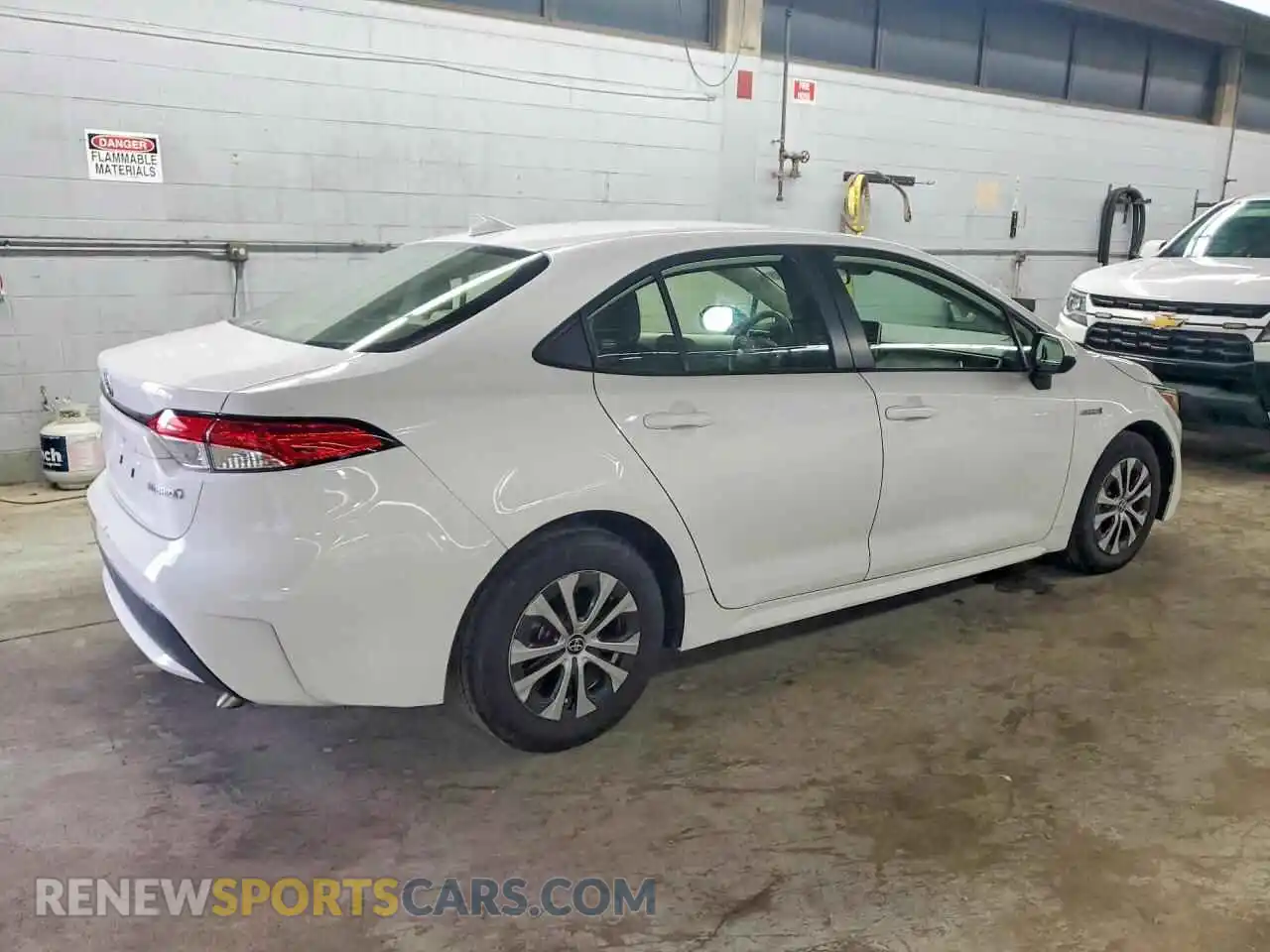 3 Photograph of a damaged car JTDEAMDE6MJ011908 TOYOTA COROLLA 2021