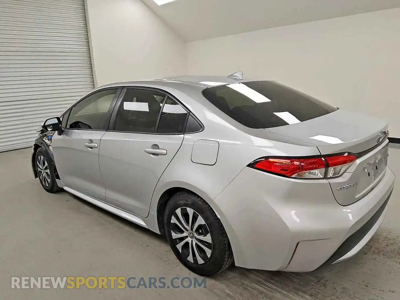 2 Photograph of a damaged car JTDEAMDE7MJ007009 TOYOTA COROLLA 2021