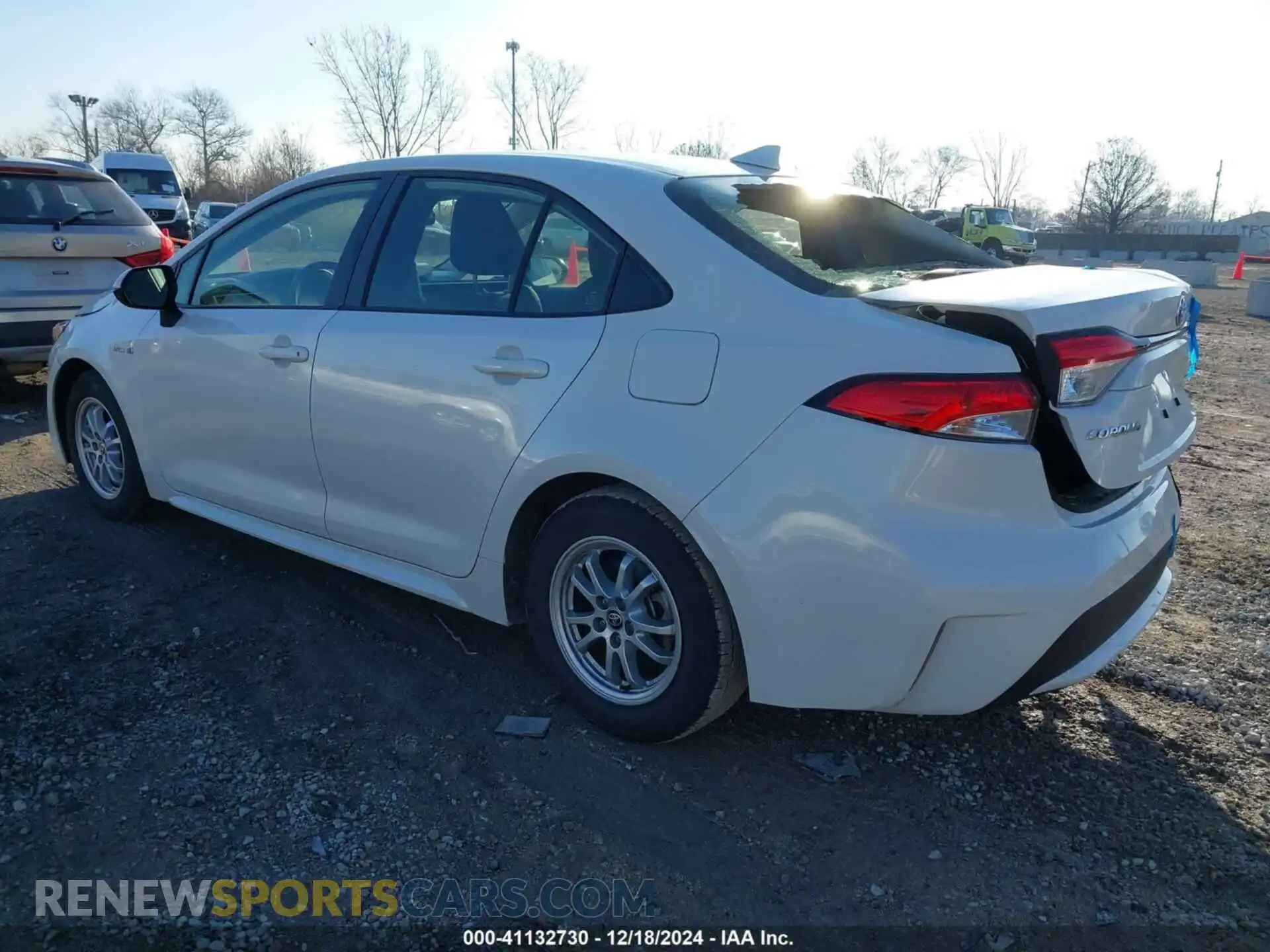 3 Photograph of a damaged car JTDEAMDE7MJ007799 TOYOTA COROLLA 2021
