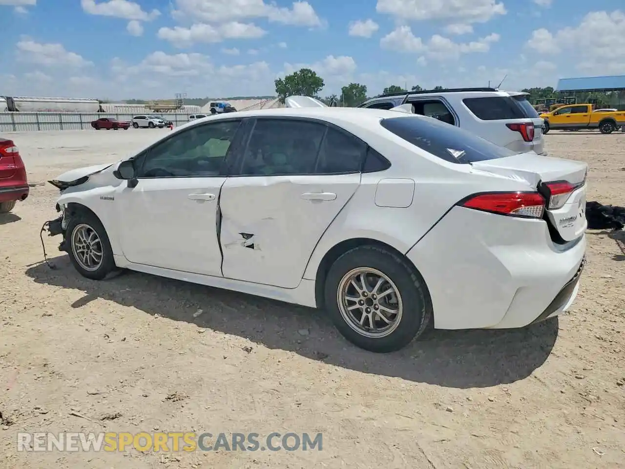 2 Фотография поврежденного автомобиля JTDEAMDEXMJ003682 TOYOTA COROLLA 2021