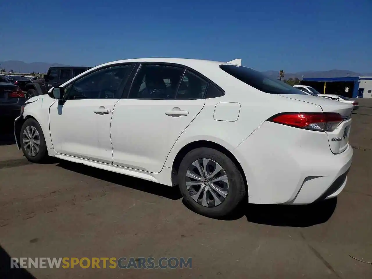 2 fotografías del automóvil dañado JTDEAMDEXMJ026847 TOYOTA COROLLA 2021