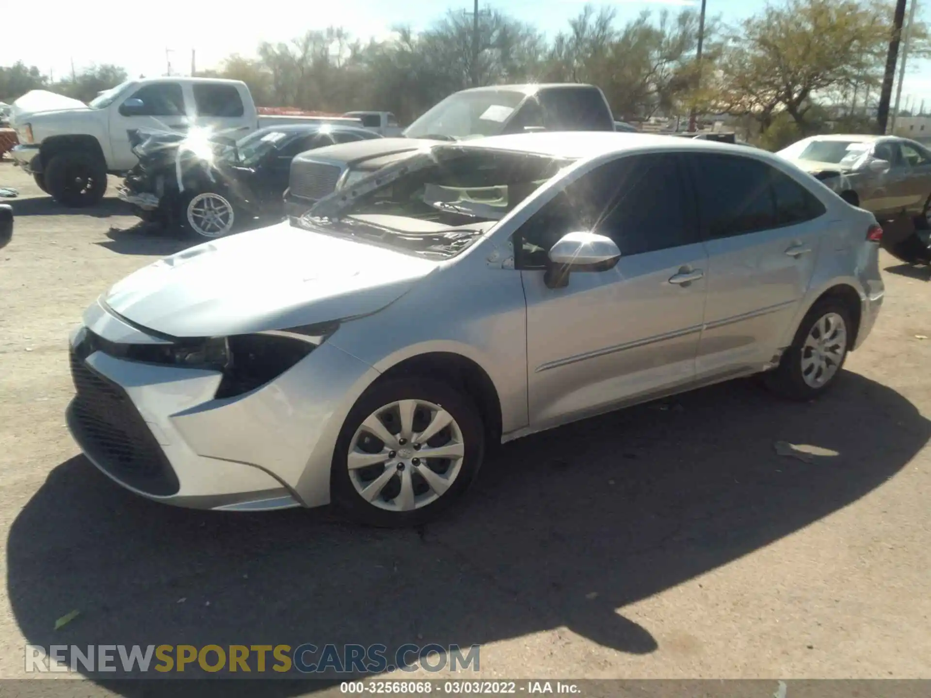 2 fotografías del automóvil dañado JTDEPMAE0MJ126846 TOYOTA COROLLA 2021