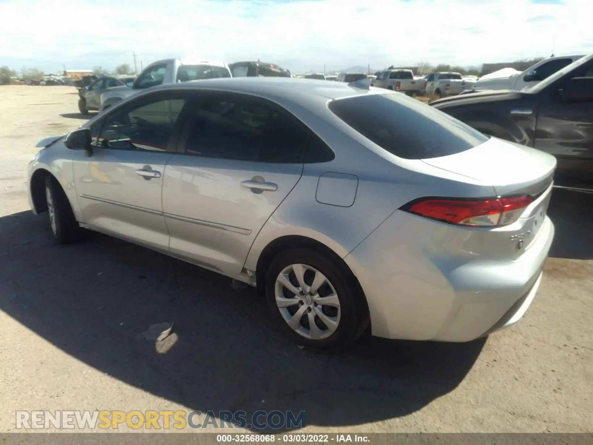 3 fotografías del automóvil dañado JTDEPMAE0MJ126846 TOYOTA COROLLA 2021