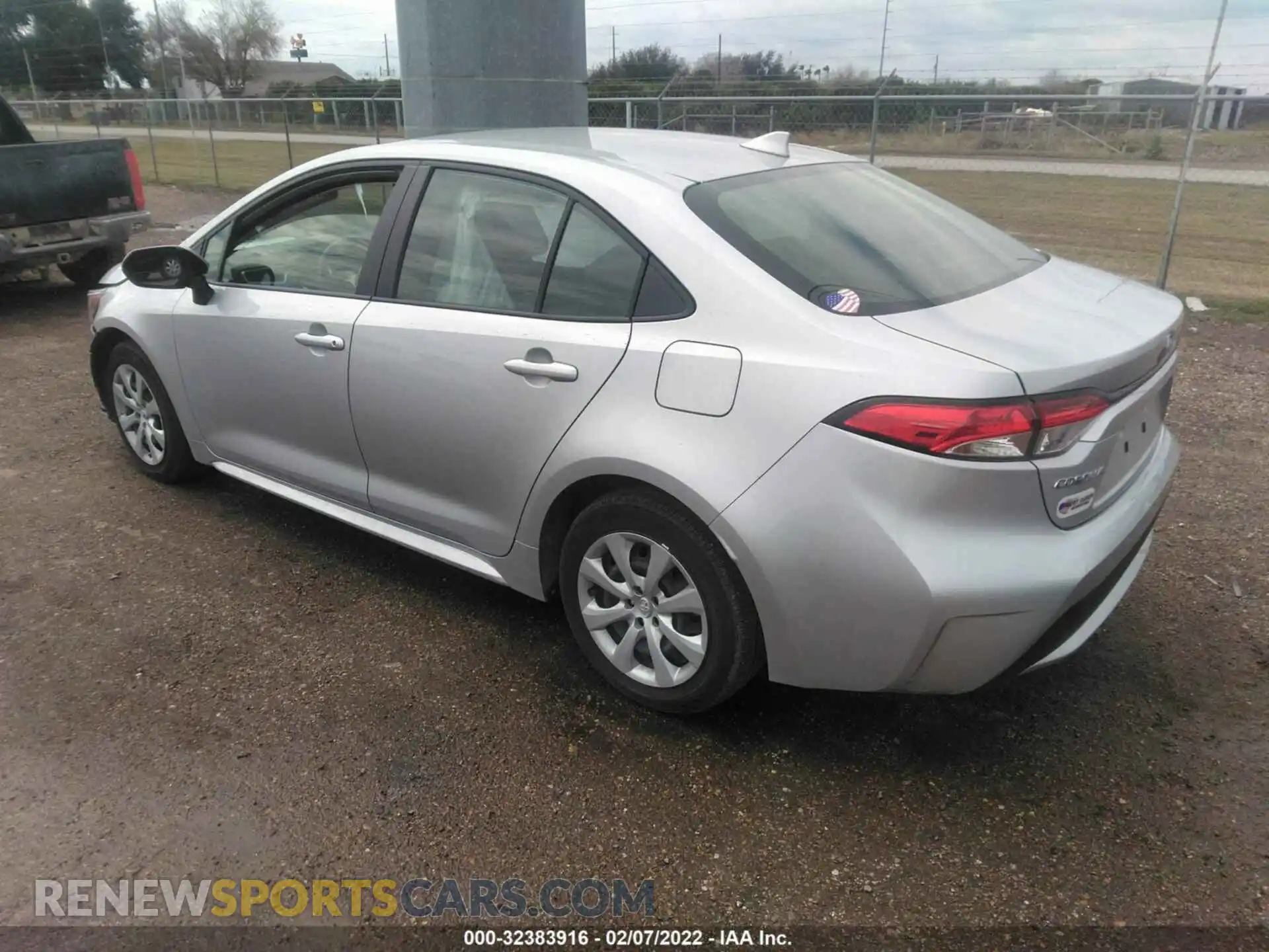 3 Photograph of a damaged car JTDEPMAE0MJ154016 TOYOTA COROLLA 2021