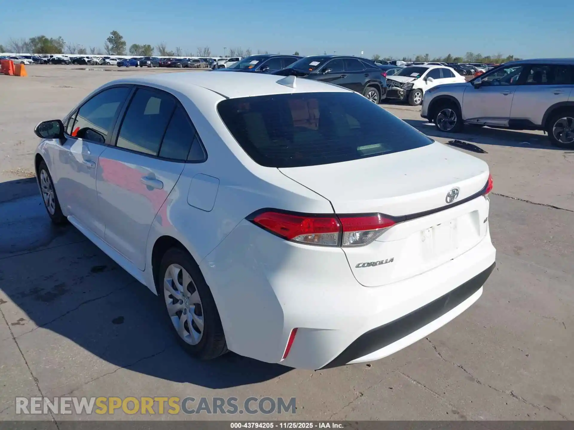 3 Photograph of a damaged car JTDEPMAE1MJ141856 TOYOTA COROLLA 2021