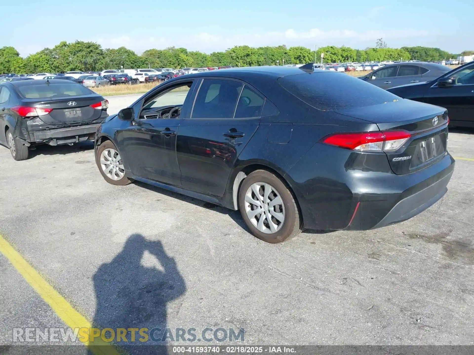 3 Photograph of a damaged car JTDEPMAE2MJ153479 TOYOTA COROLLA 2021