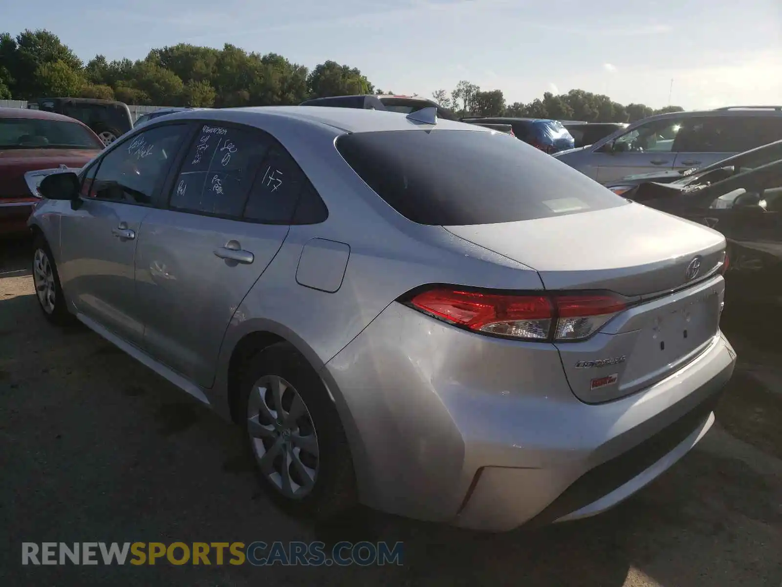 3 Photograph of a damaged car JTDEPMAE4MJ118765 TOYOTA COROLLA 2021