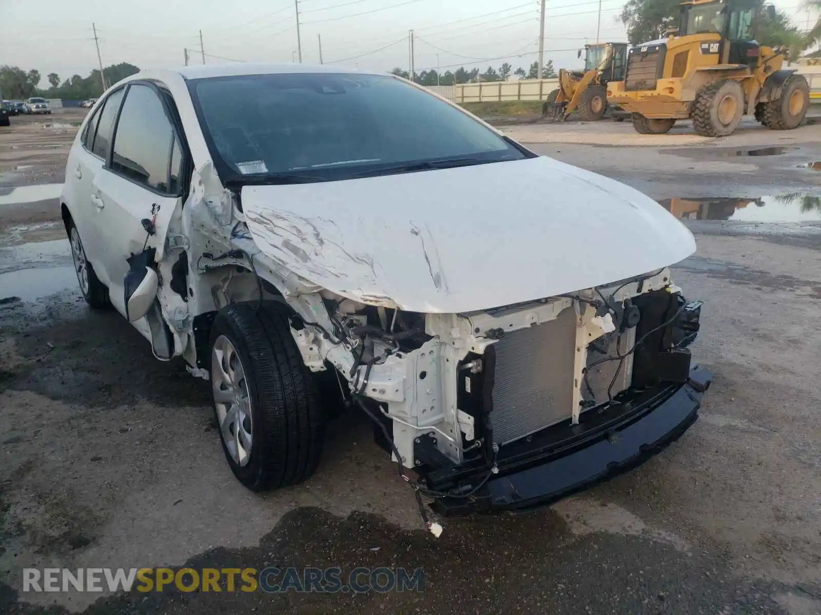 1 Photograph of a damaged car JTDEPMAE4MJ125182 TOYOTA COROLLA 2021