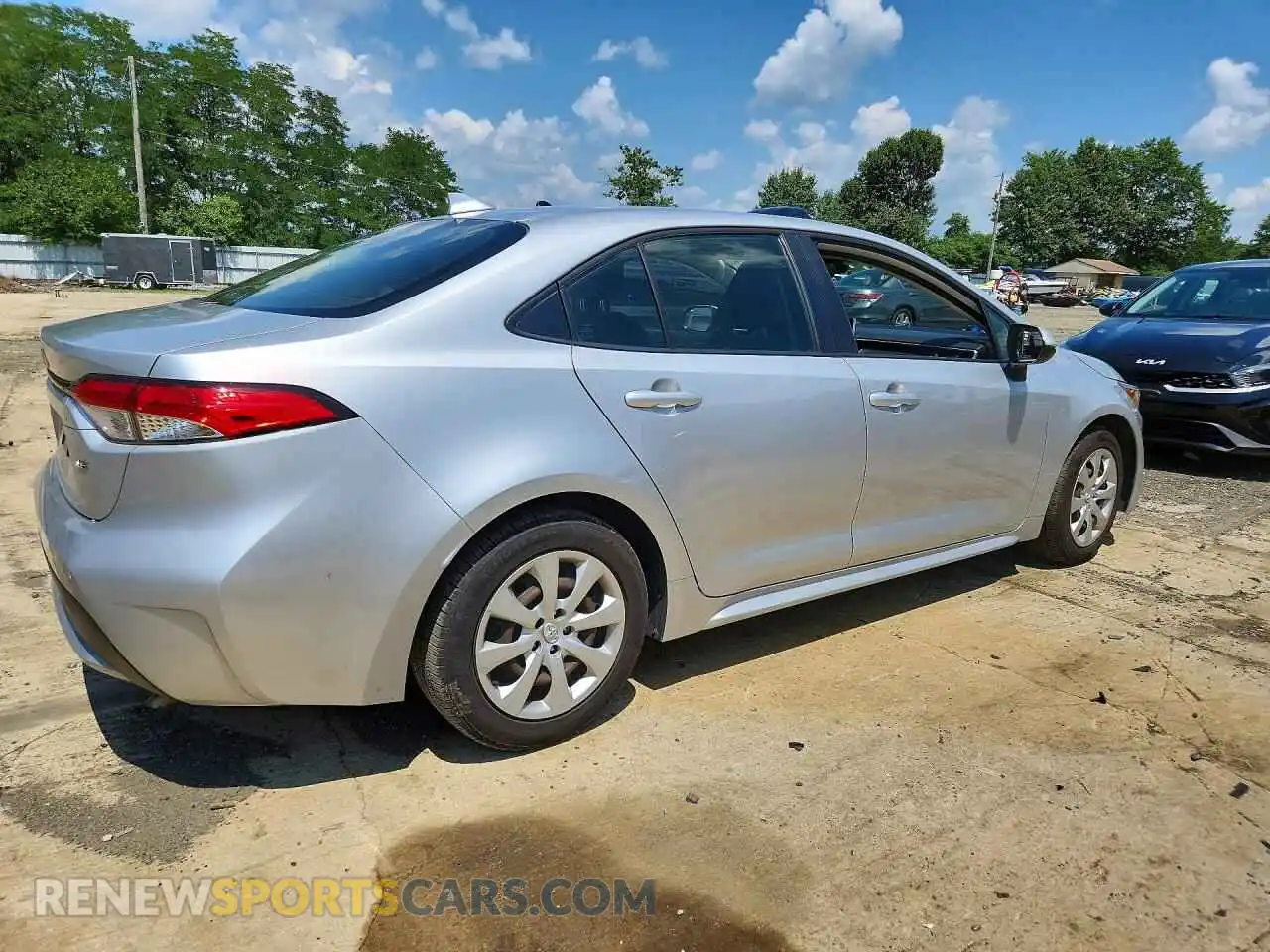 3 Photograph of a damaged car JTDEPMAE5MJ130035 TOYOTA COROLLA 2021