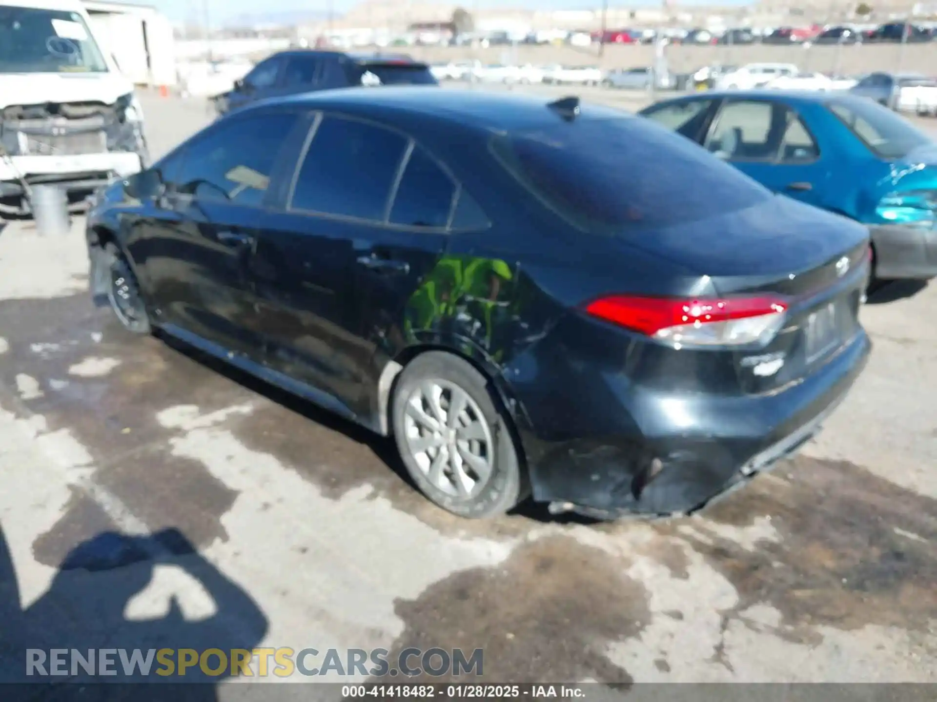 3 Photograph of a damaged car JTDEPMAE5MJ172186 TOYOTA COROLLA 2021