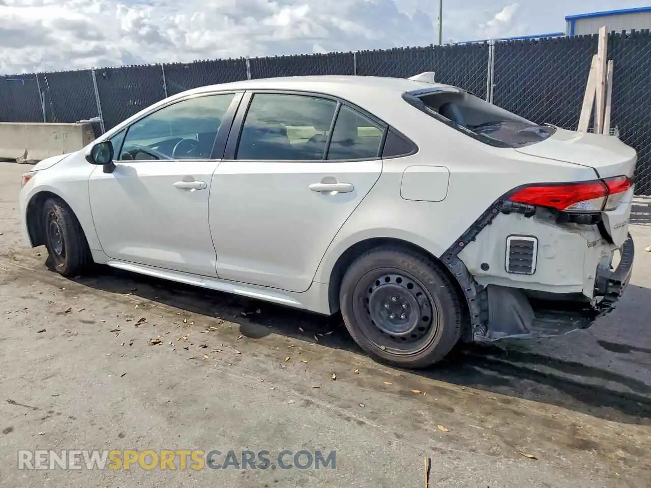 2 Фотография поврежденного автомобиля JTDEPMAE6MJ117228 TOYOTA COROLLA 2021
