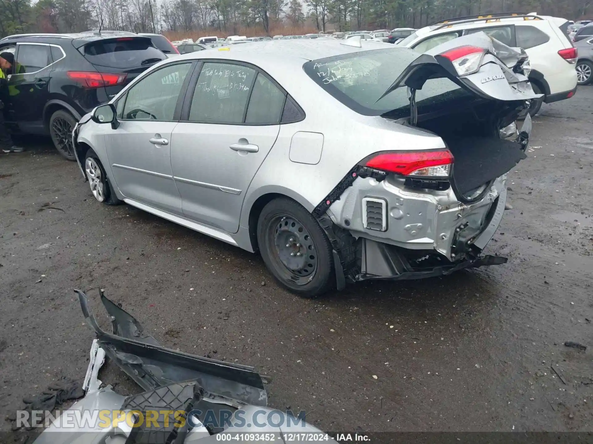 3 Photograph of a damaged car JTDEPMAE6MJ132666 TOYOTA COROLLA 2021