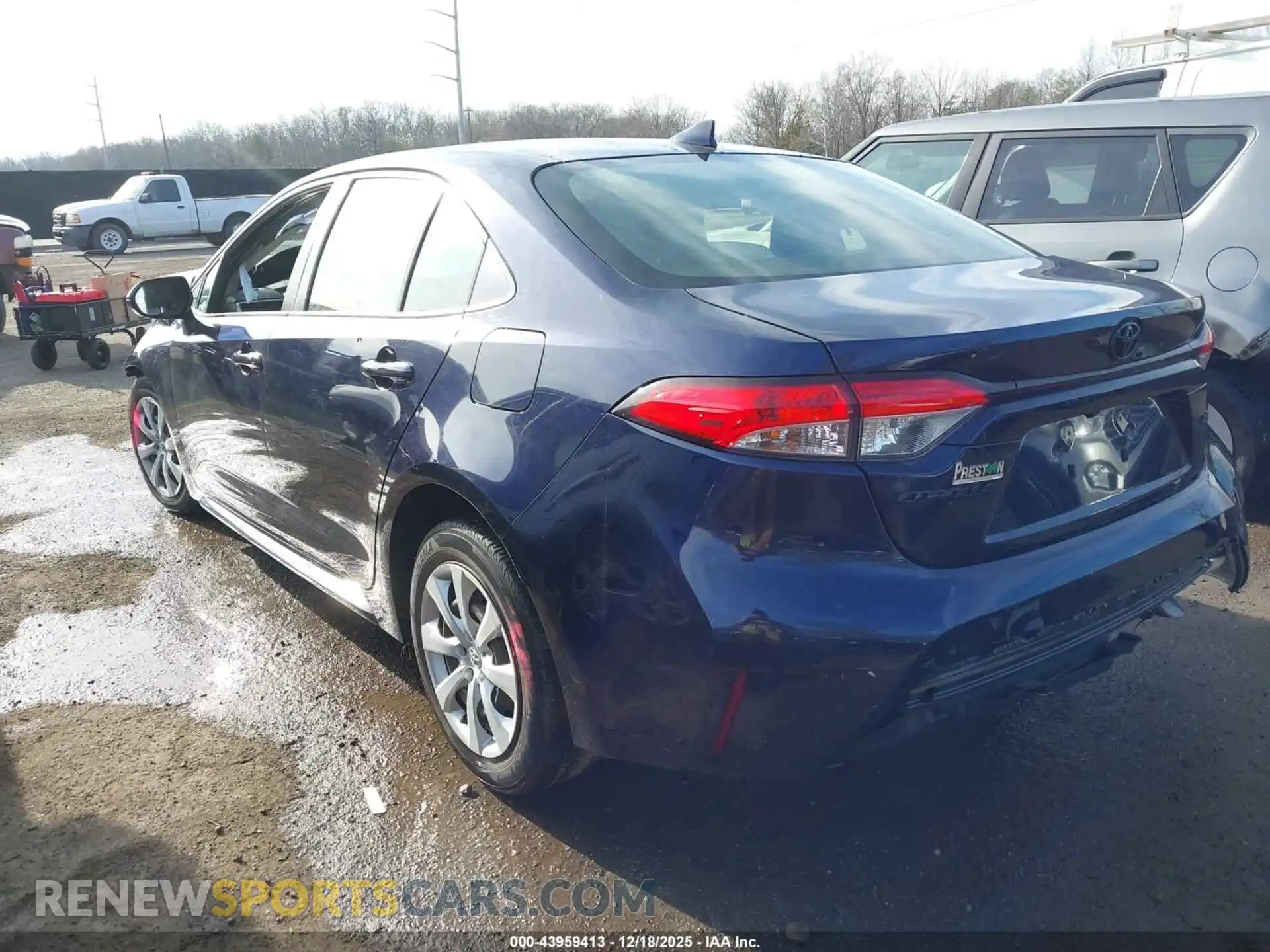 3 Photograph of a damaged car JTDEPMAE6MJ140122 TOYOTA COROLLA 2021