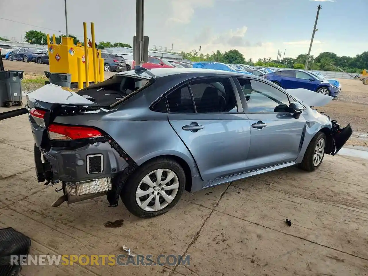 3 Photograph of a damaged car JTDEPMAE7MJ170374 TOYOTA COROLLA 2021