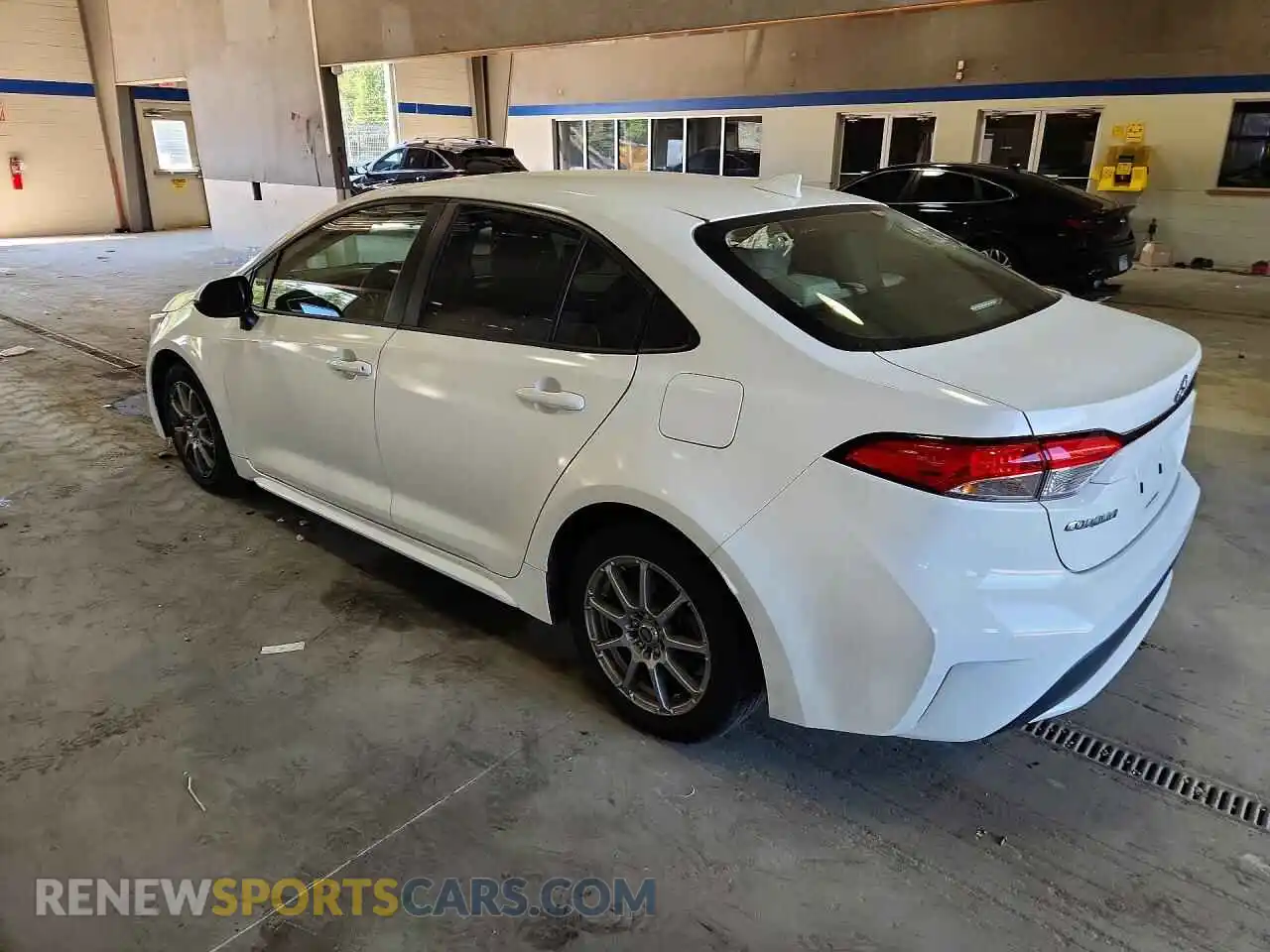 2 Photograph of a damaged car JTDEPMAE9MJ127686 TOYOTA COROLLA 2021