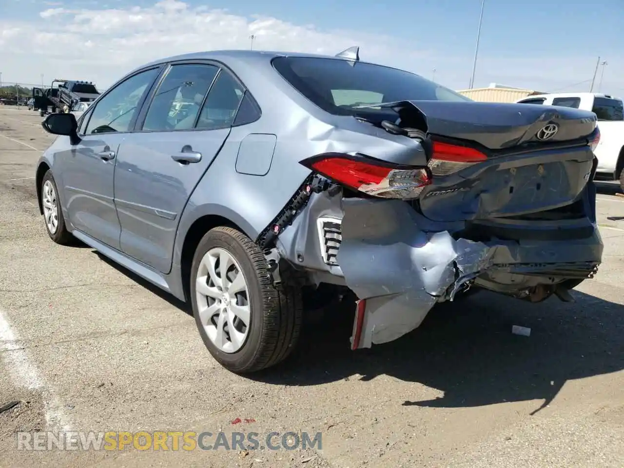 3 Фотография поврежденного автомобиля JTDEPMAE9MJ128790 TOYOTA COROLLA 2021
