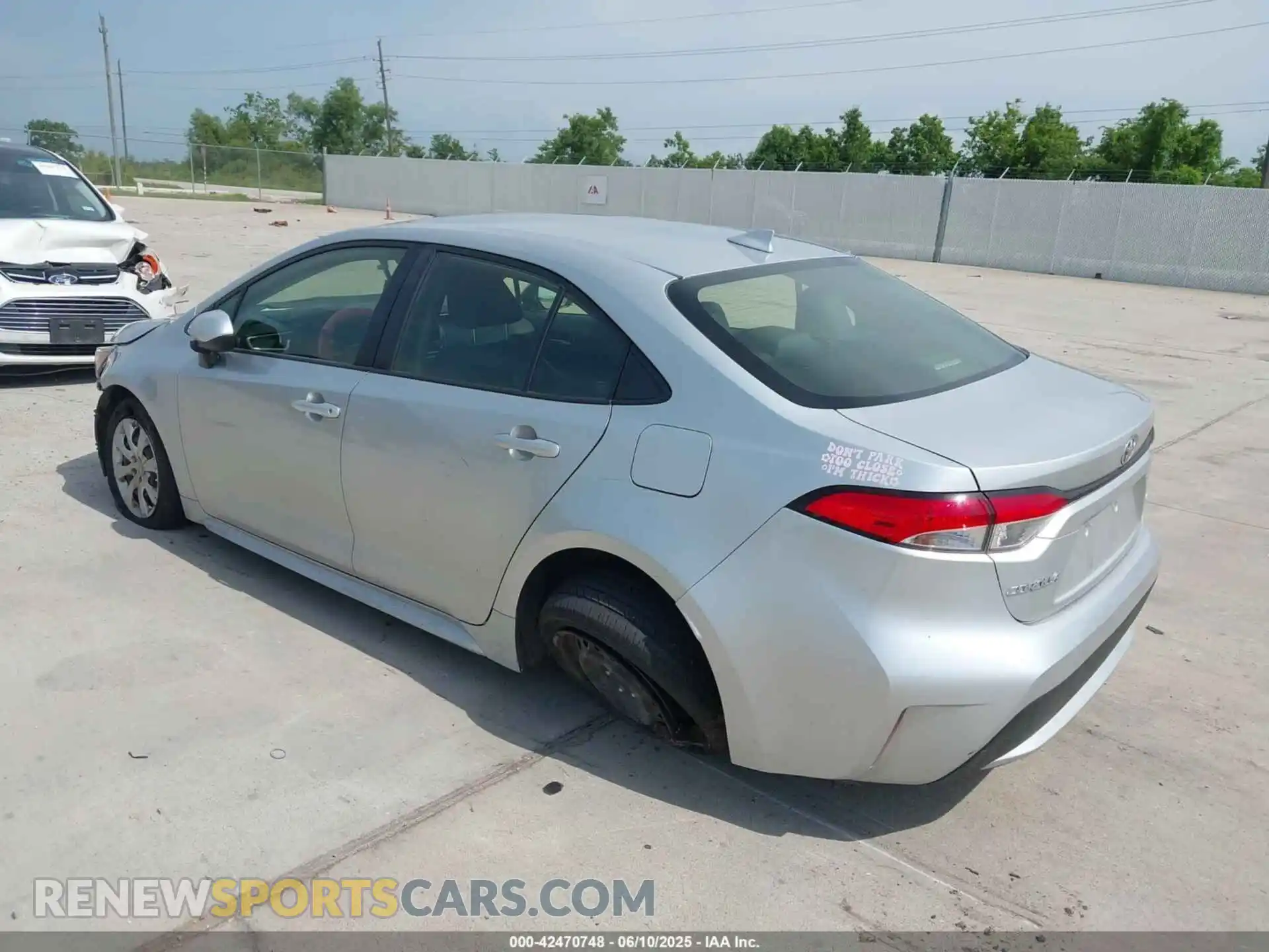 3 Фотография поврежденного автомобиля JTDEPMAE9MJ130944 TOYOTA COROLLA 2021
