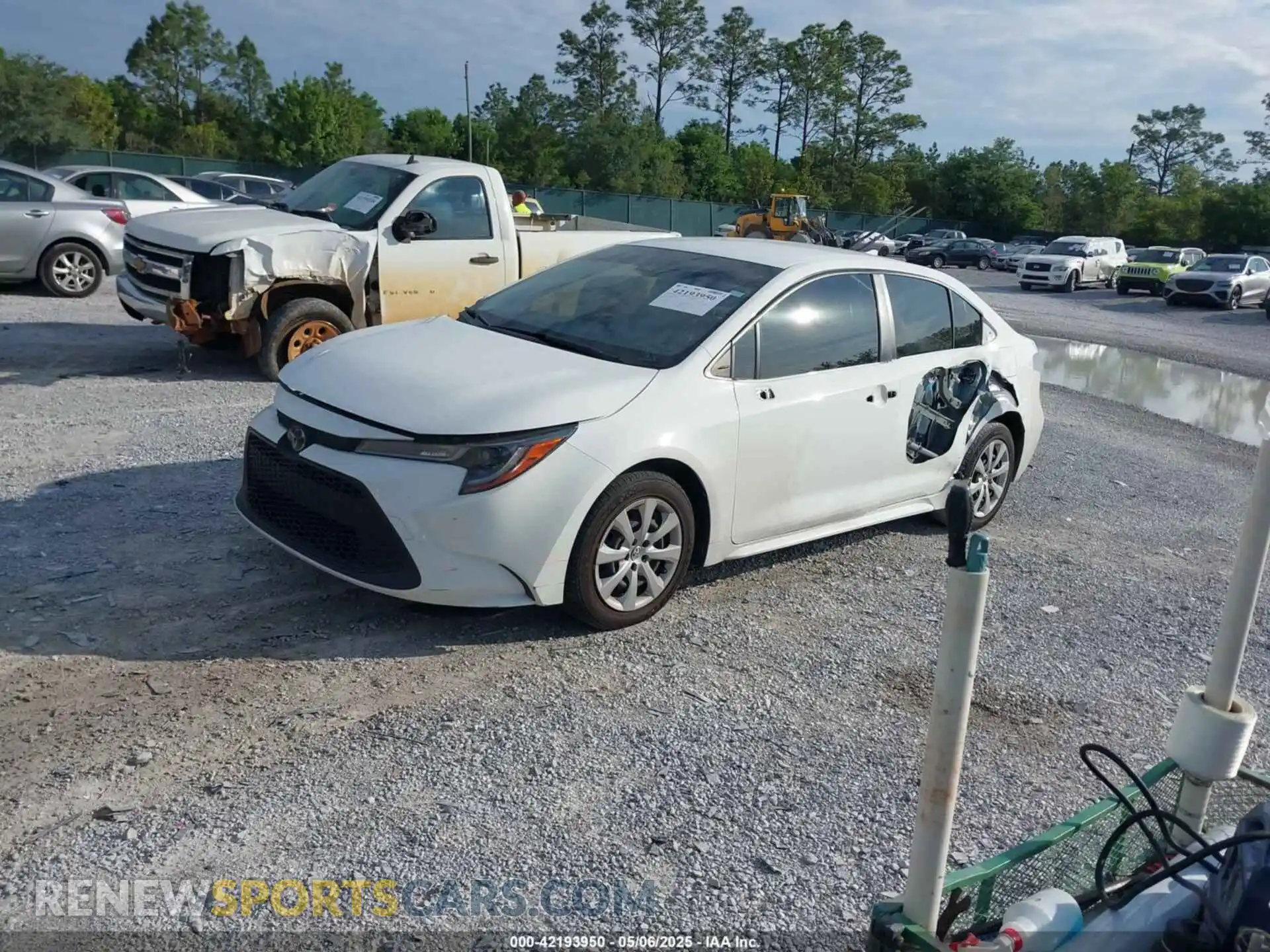 2 Photograph of a damaged car JTDEPMAE9MJ171204 TOYOTA COROLLA 2021