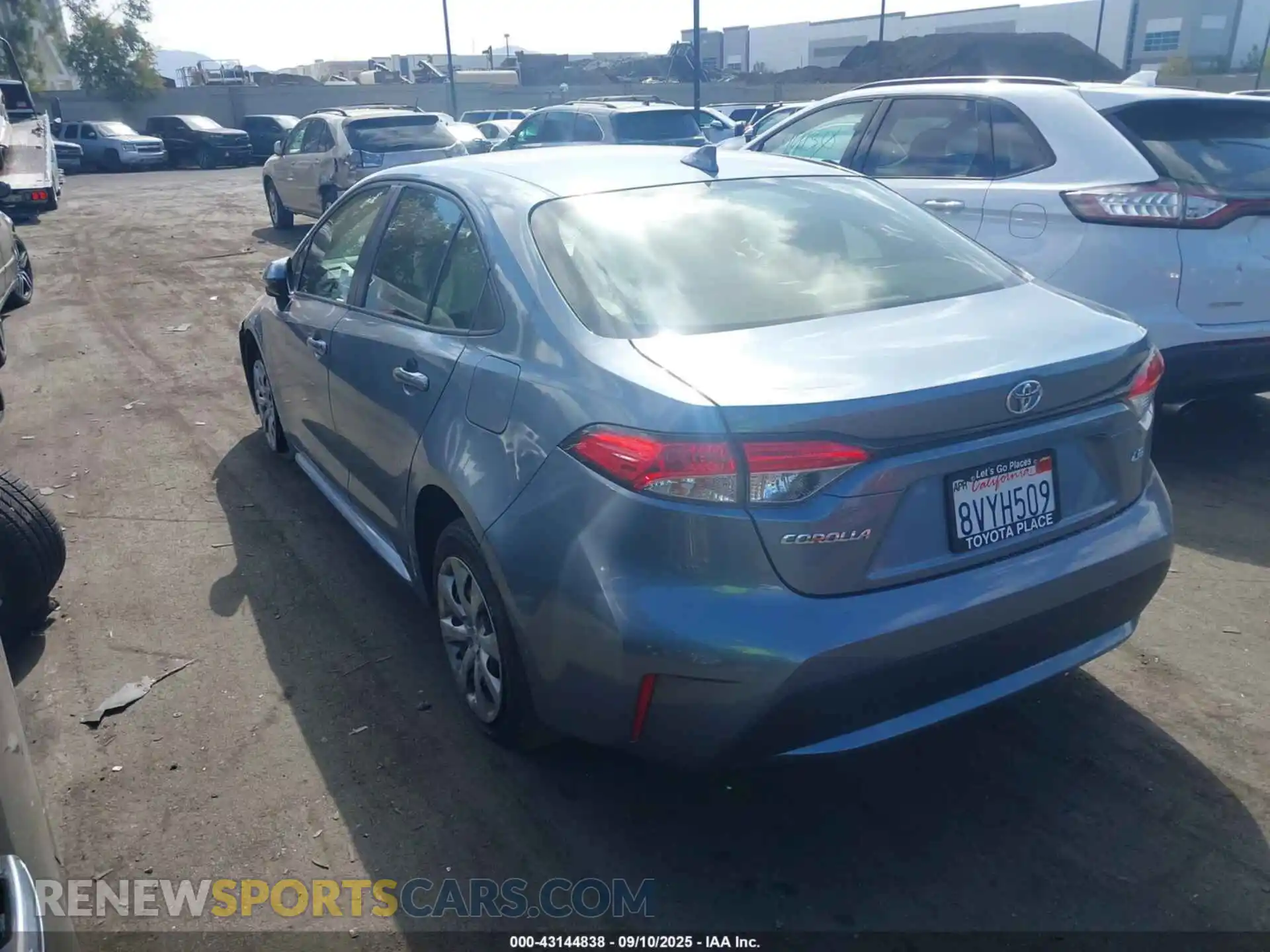 3 Photograph of a damaged car JTDEPMAE9MJ179562 TOYOTA COROLLA 2021