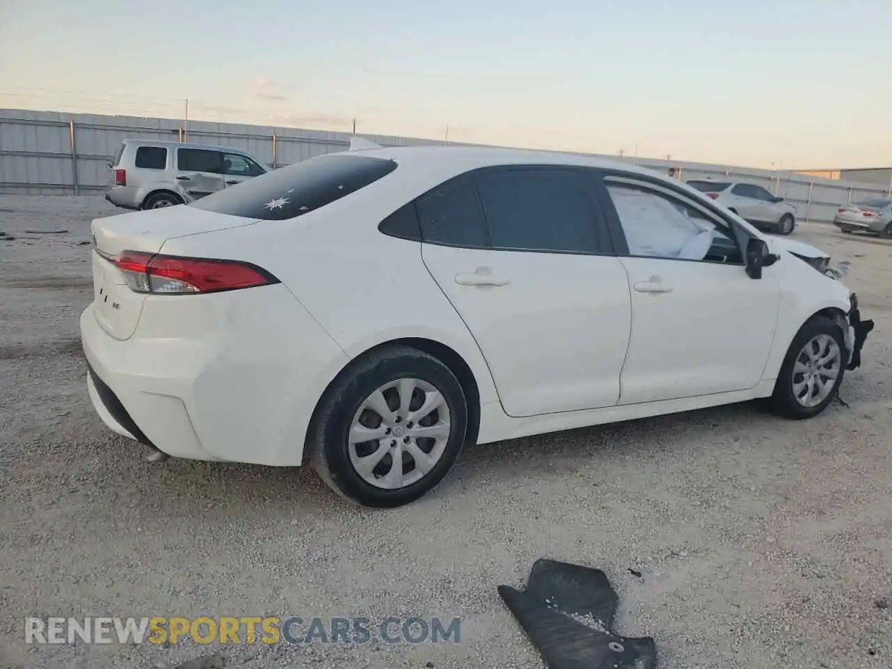 3 Photograph of a damaged car JTDEPMAE9MJ188309 TOYOTA COROLLA 2021