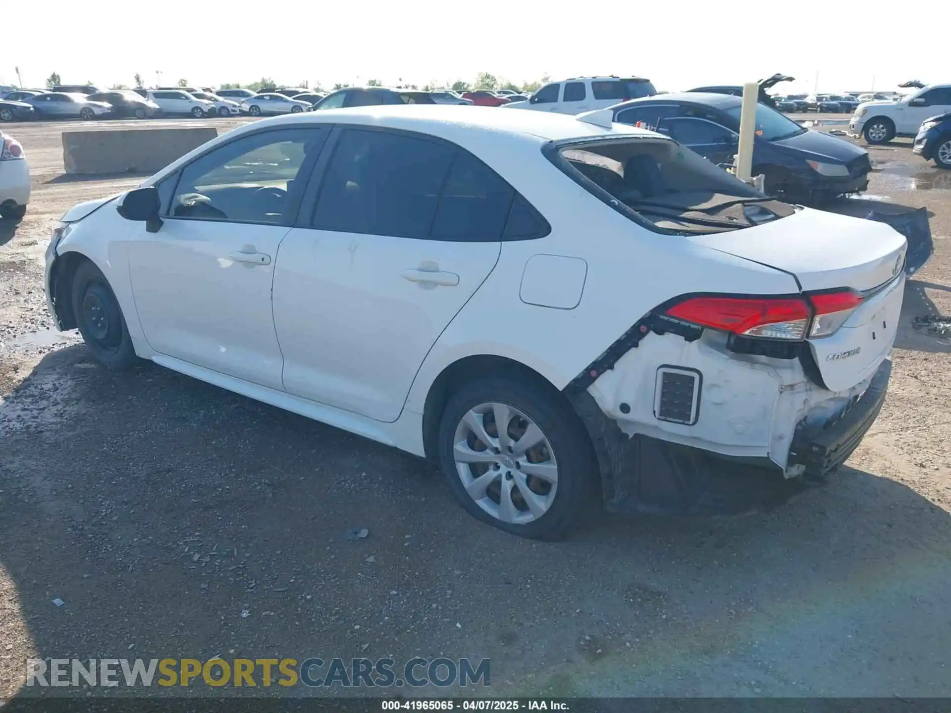 3 Фотография поврежденного автомобиля JTDEPMAEXMJ118706 TOYOTA COROLLA 2021
