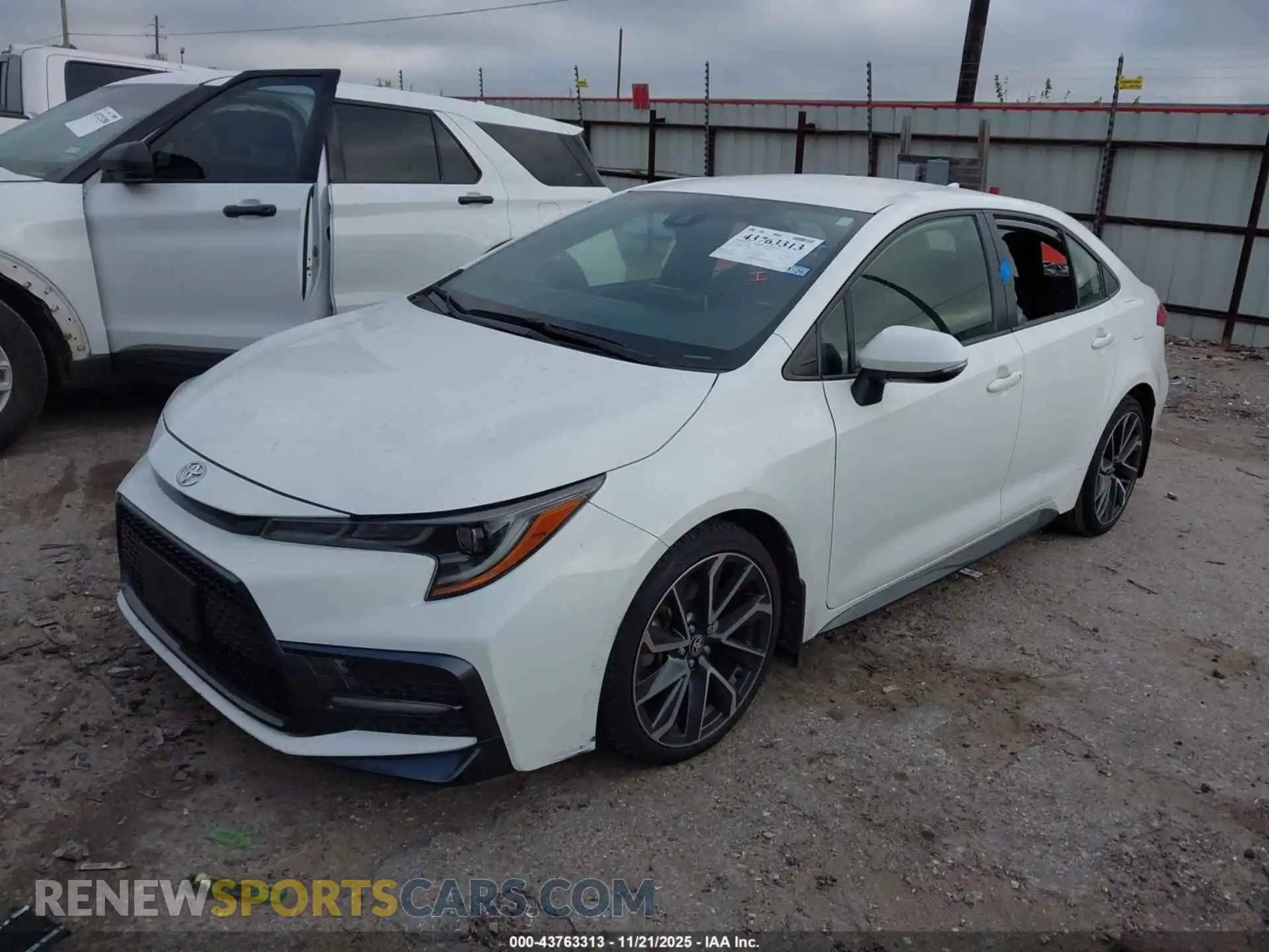 2 fotografías del automóvil dañado JTDS4MCE0MJ056032 TOYOTA COROLLA 2021