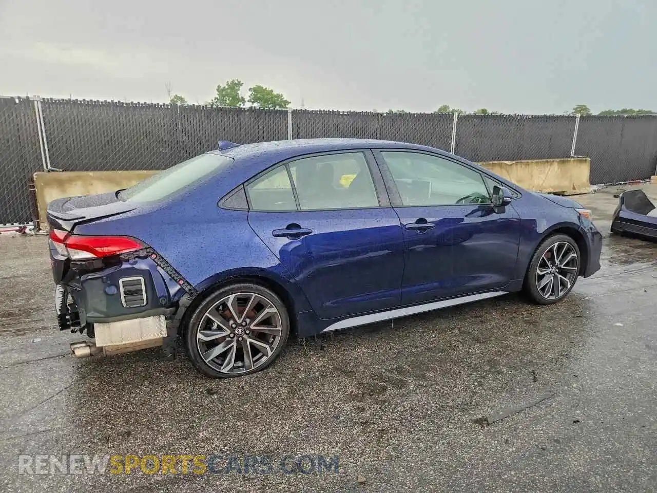 3 fotografías del automóvil dañado JTDS4MCE4MJ064487 TOYOTA COROLLA 2021