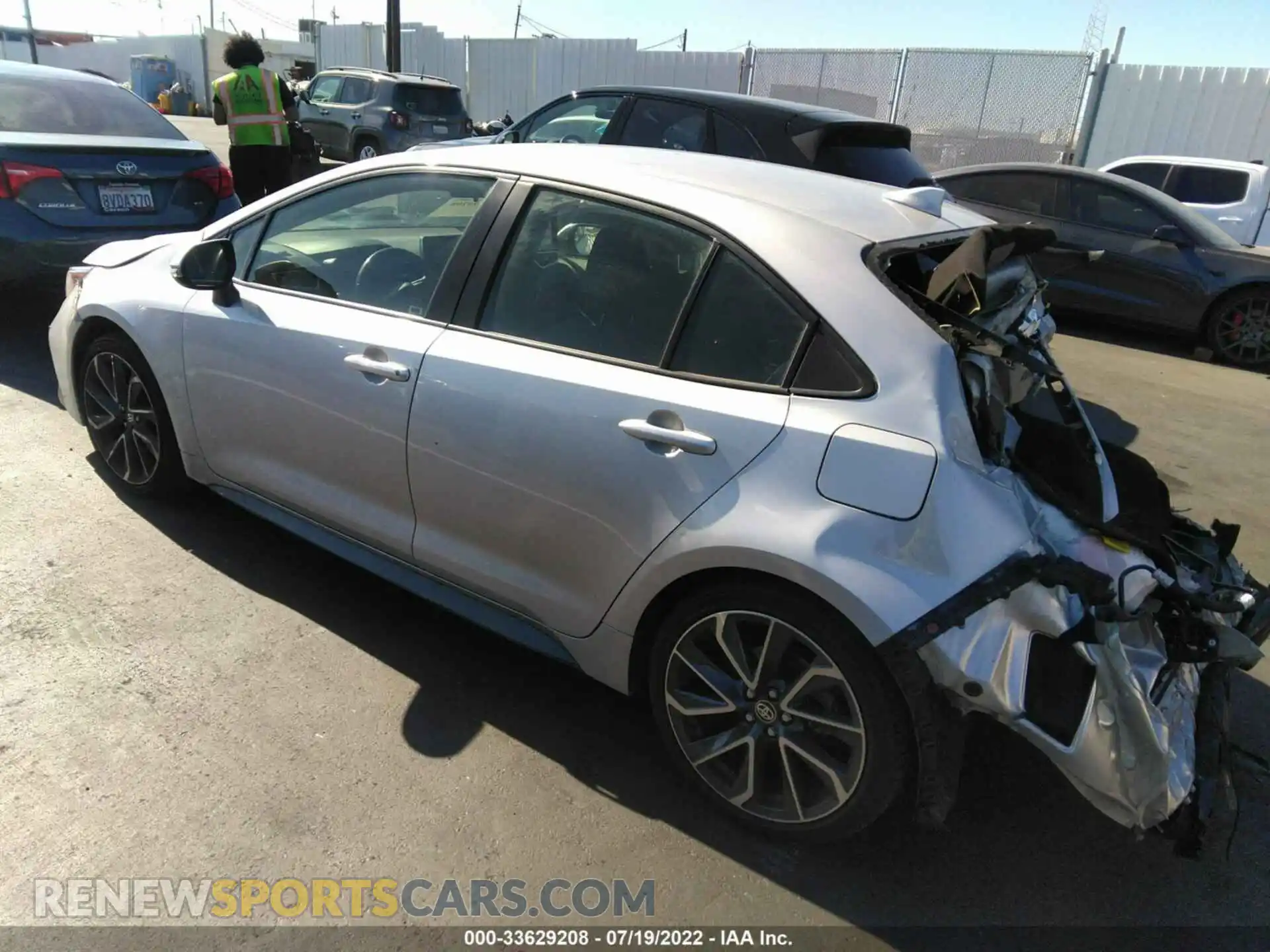 3 fotografías del automóvil dañado JTDS4MCE4MJ068247 TOYOTA COROLLA 2021