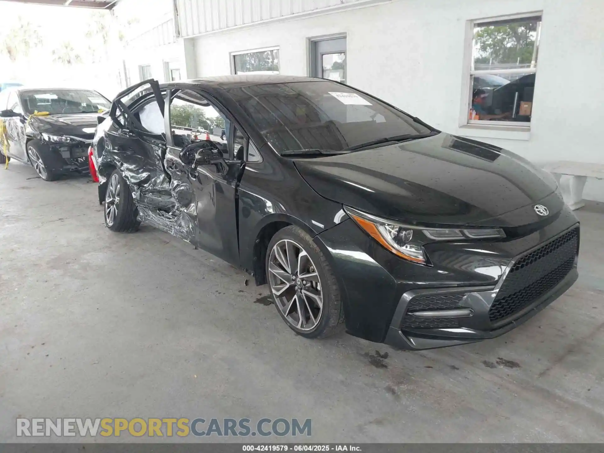 1 Photograph of a damaged car JTDS4MCEXMJ077390 TOYOTA COROLLA 2021