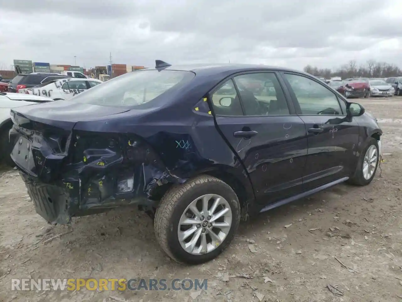 3 Photograph of a damaged car JTDVPMAE5MJ131993 TOYOTA COROLLA 2021