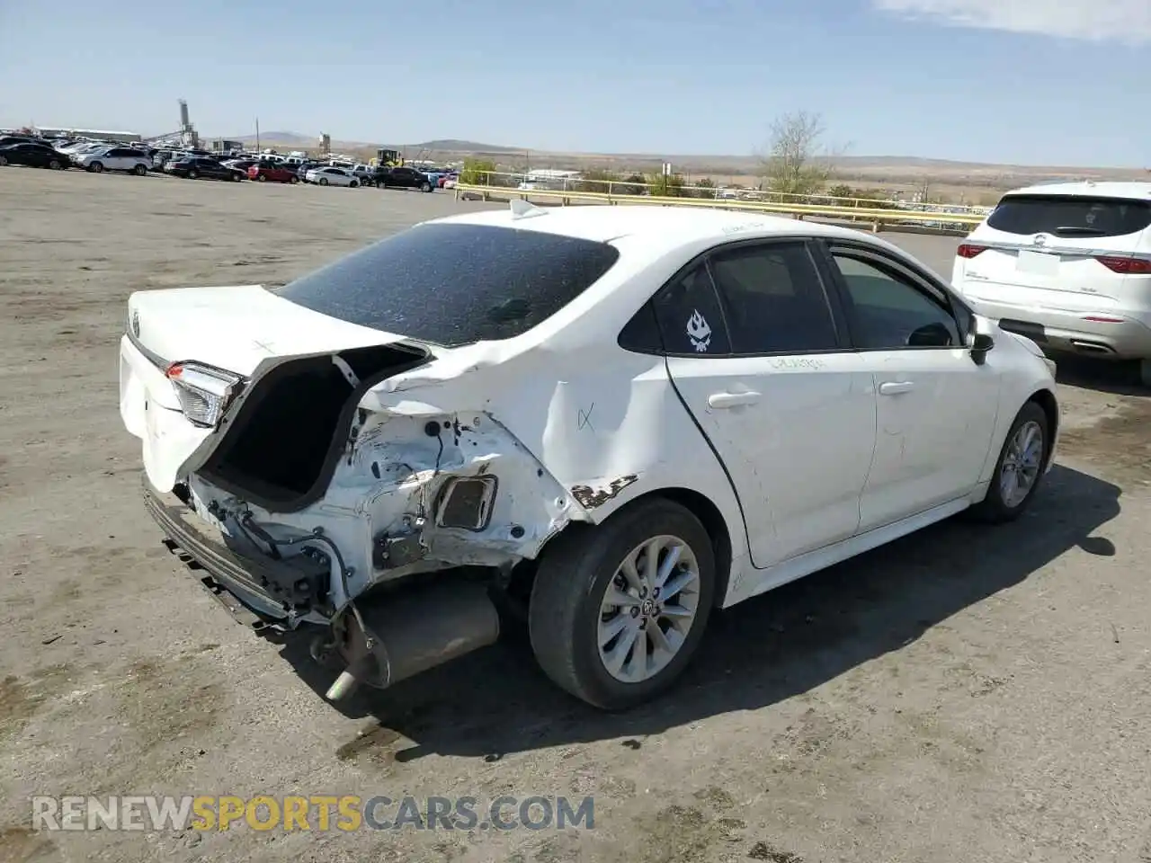 3 Photograph of a damaged car JTDVPMAEXMJ161202 TOYOTA COROLLA 2021