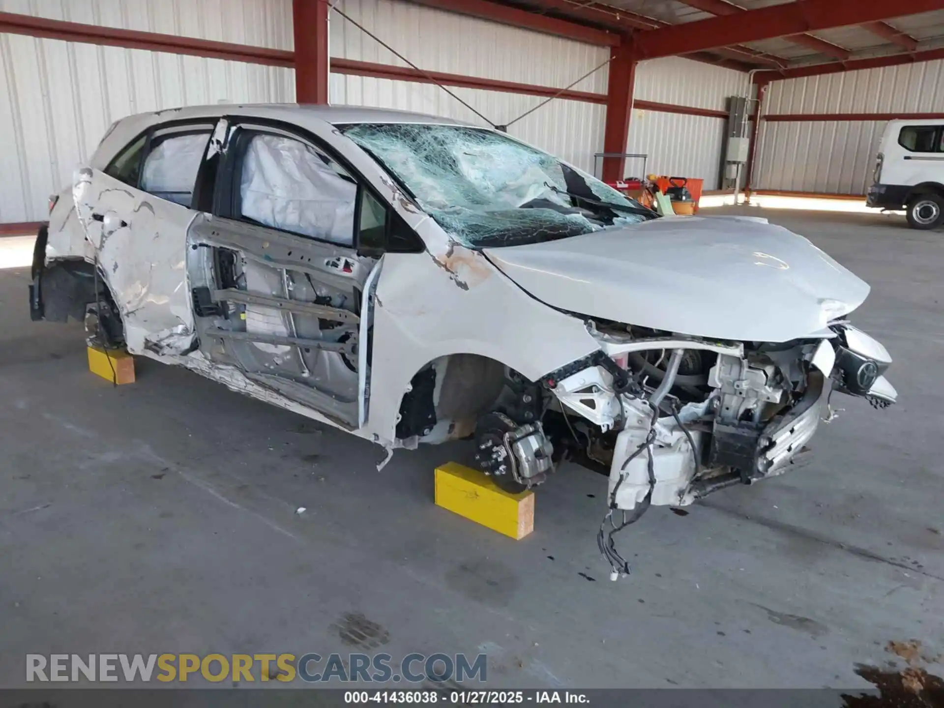 1 Photograph of a damaged car JTNA4MBE8M3109069 TOYOTA COROLLA 2021