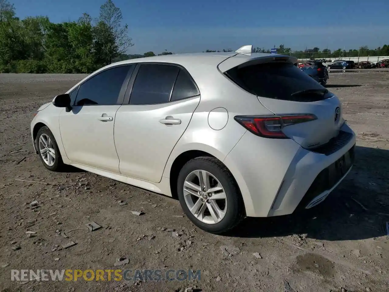 2 fotografías del automóvil dañado JTNB4MBE6M3133777 TOYOTA COROLLA 2021