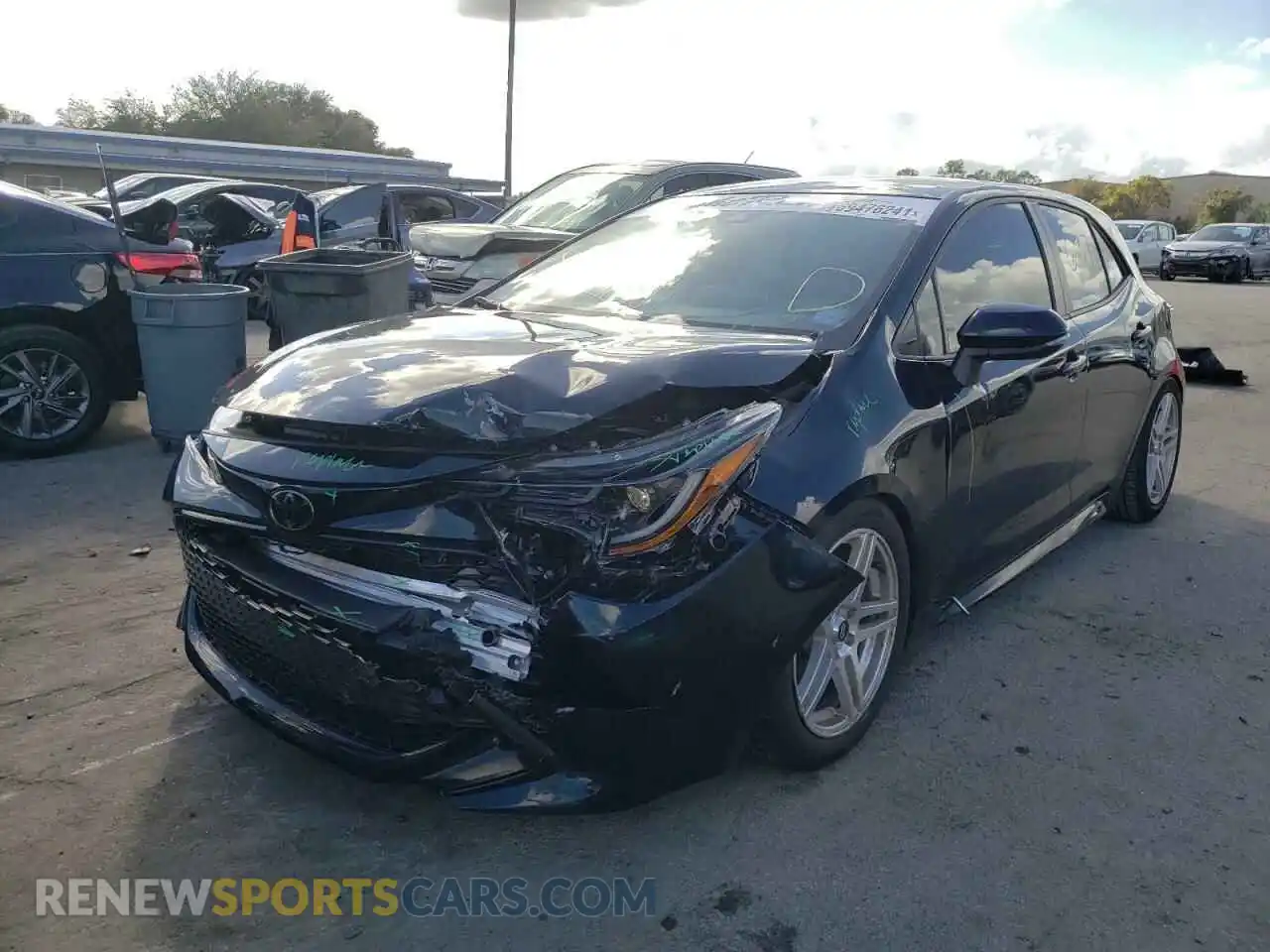 2 fotografías del automóvil dañado JTNB4MBE9M3116679 TOYOTA COROLLA 2021