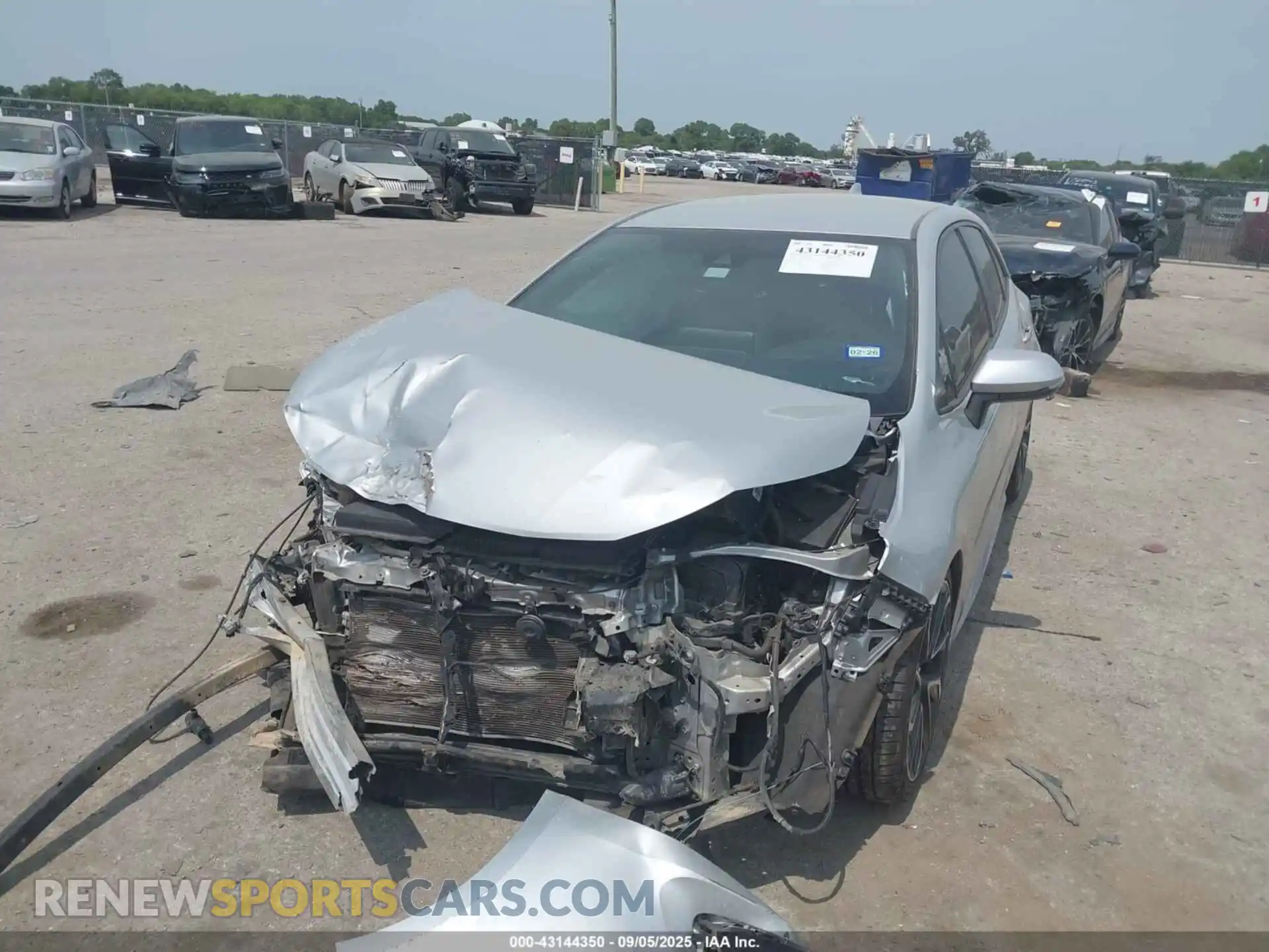 2 Photograph of a damaged car JTNC4MBE2M3133425 TOYOTA COROLLA 2021