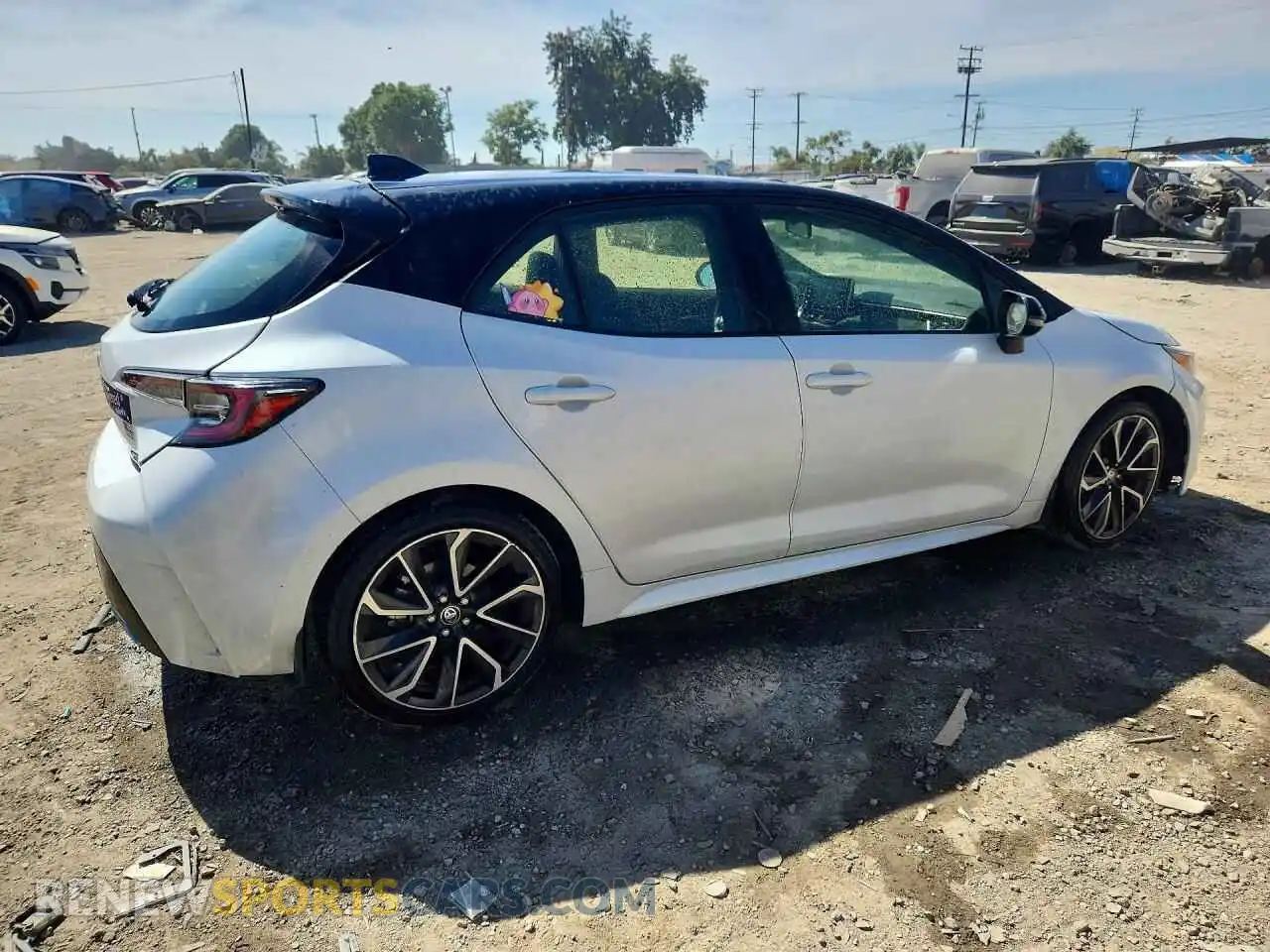 3 fotografías del automóvil dañado JTNC4MBE4M3145687 TOYOTA COROLLA 2021