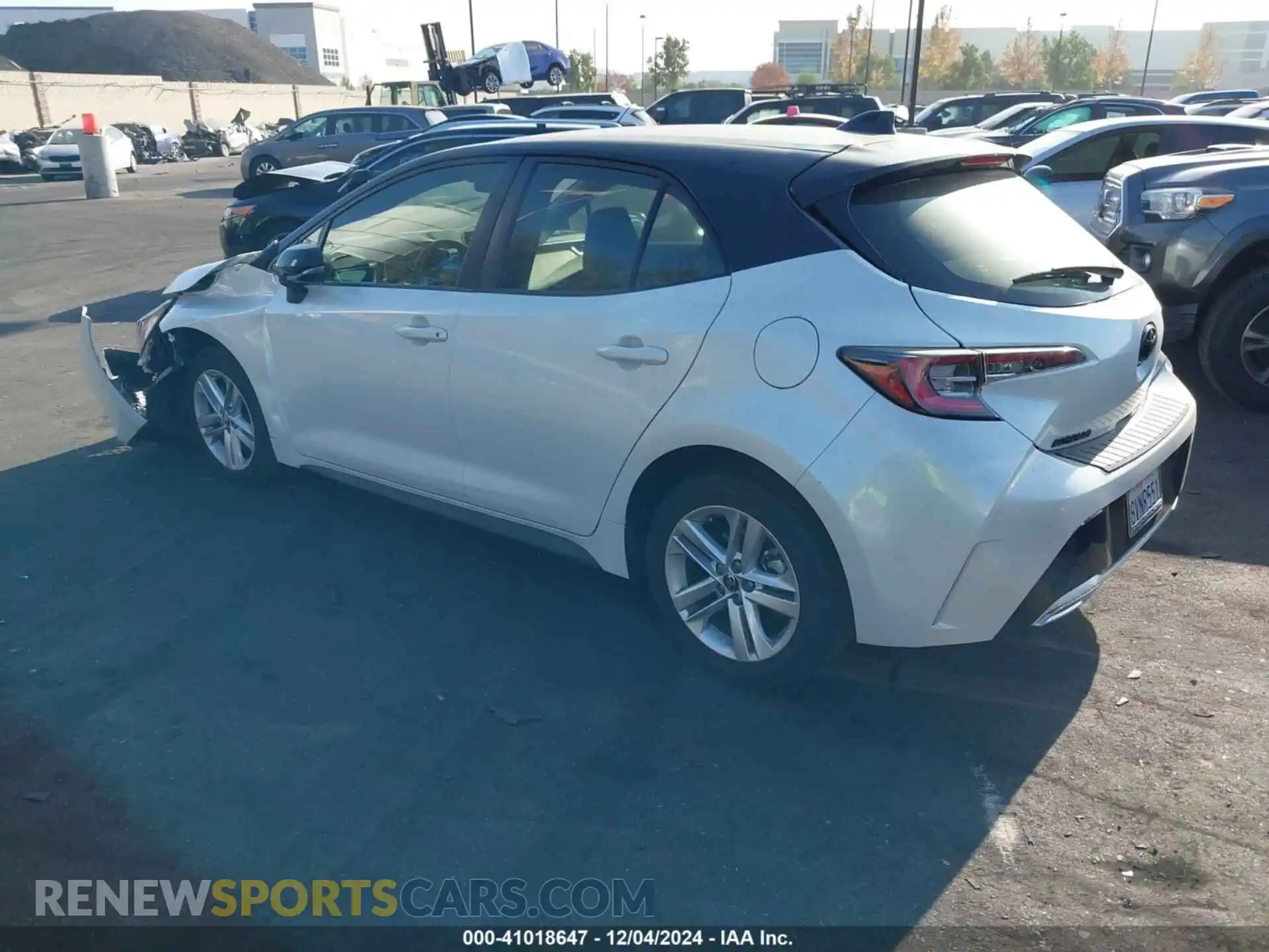 3 Photograph of a damaged car JTND4MBE3M3115827 TOYOTA COROLLA 2021