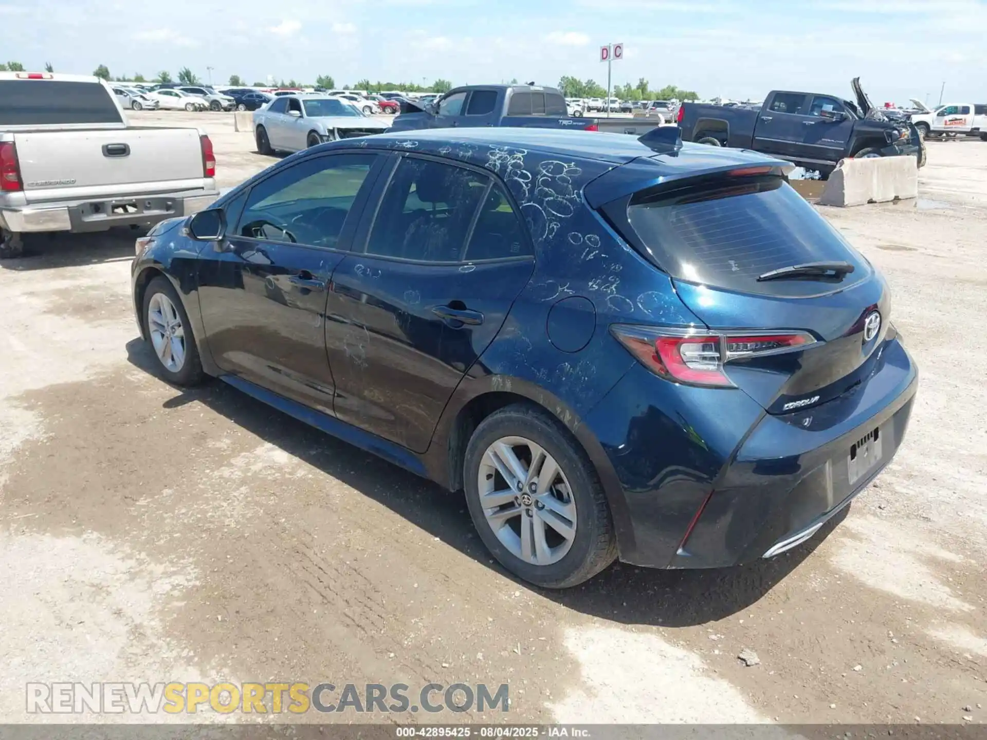 3 Photograph of a damaged car JTND4MBE3M3145684 TOYOTA COROLLA 2021